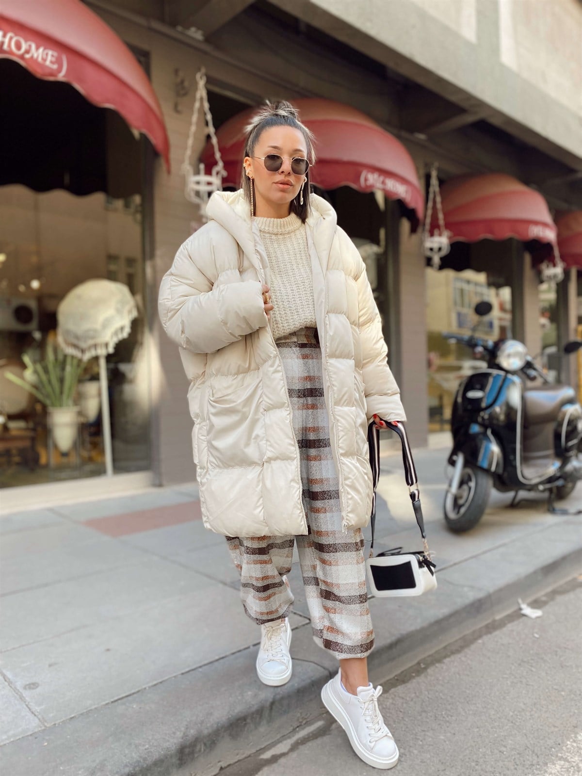 Bej Oversize Cepli Şişme Mont