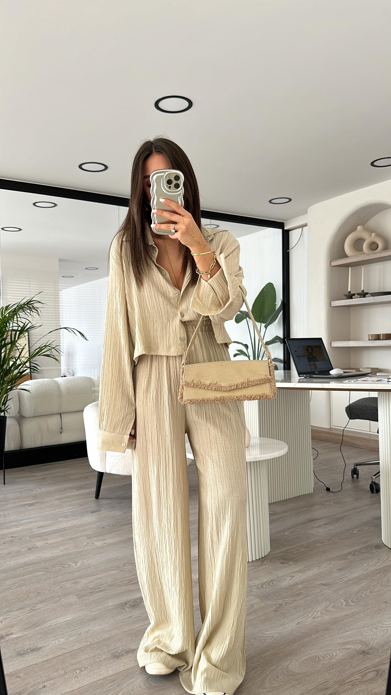 Bej Renk Gofreli Crop Gömlek Takım