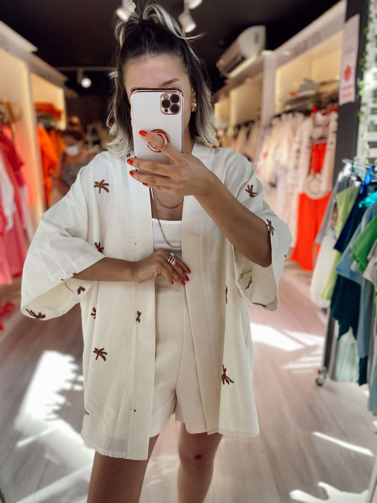 Bej Renk İşlemli Keten Kimono