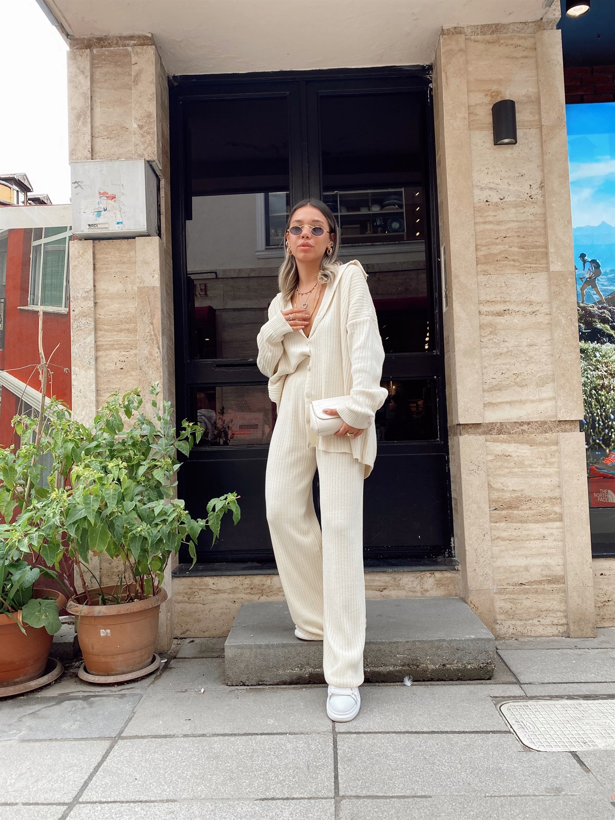 Bej Renk Polo Yaka Triko Takım