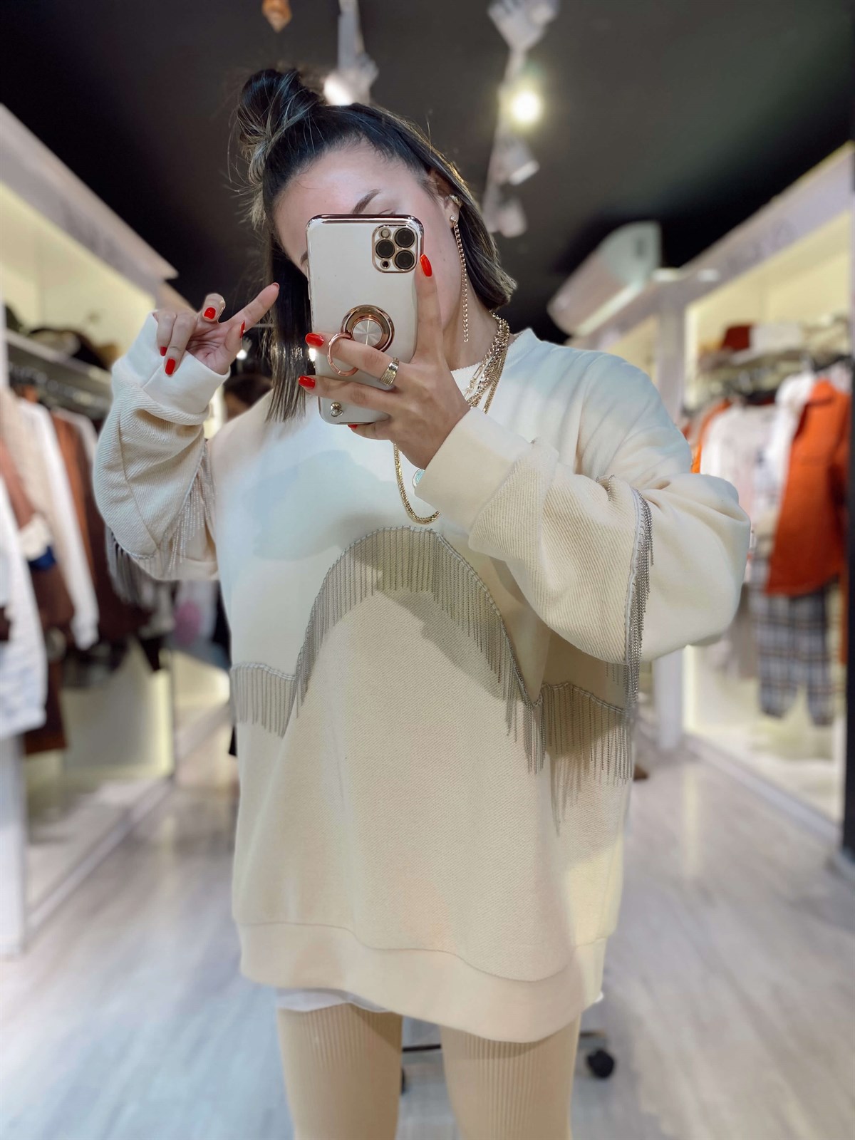 Bej Renk Zincir Detaylı Tasarım Sweat