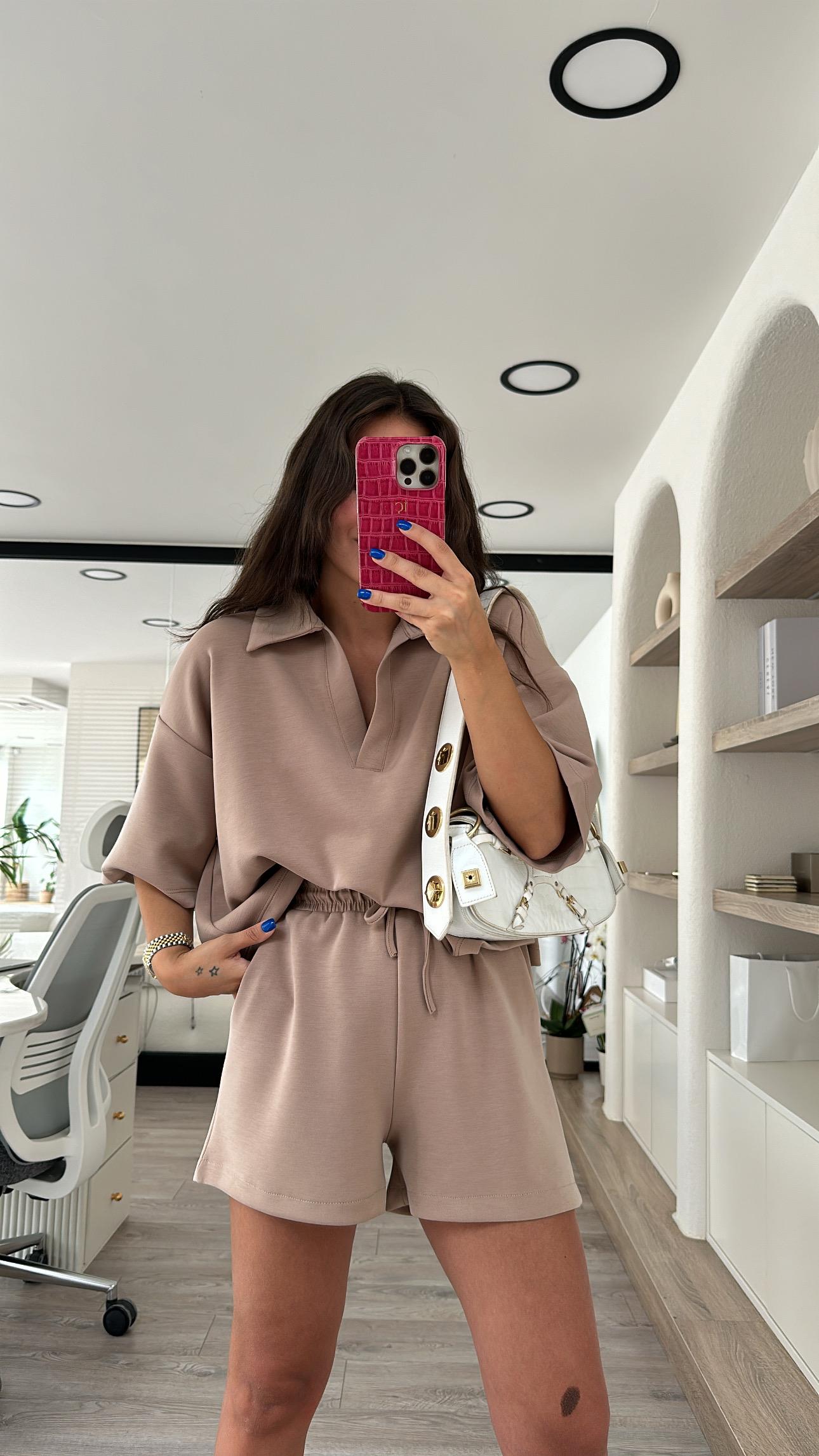 Bej V Yaka Modal Kumaş Şortlu Takım