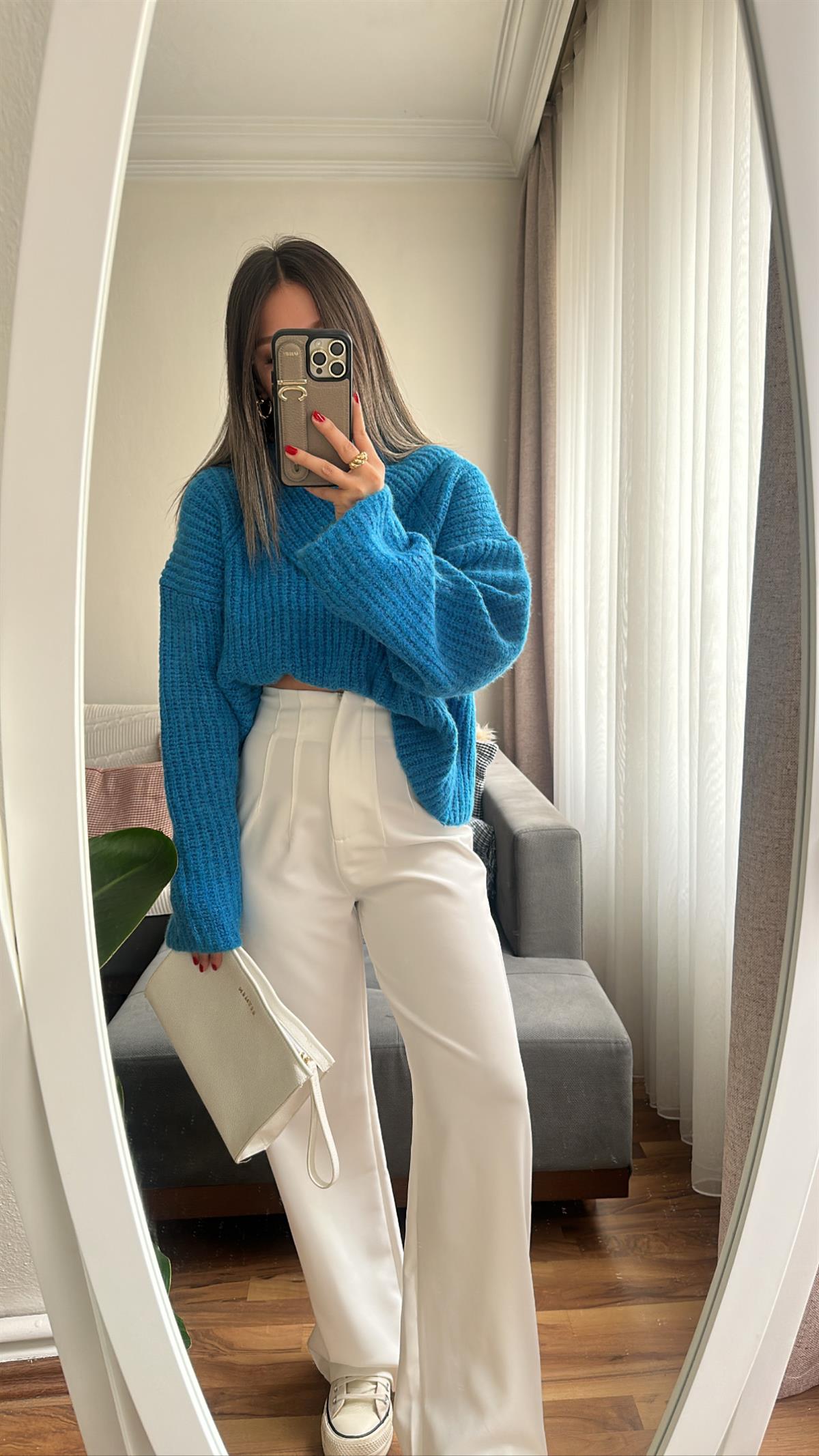 Beyaz Bel Dikiş Detaylı Bol Paça Pantolon