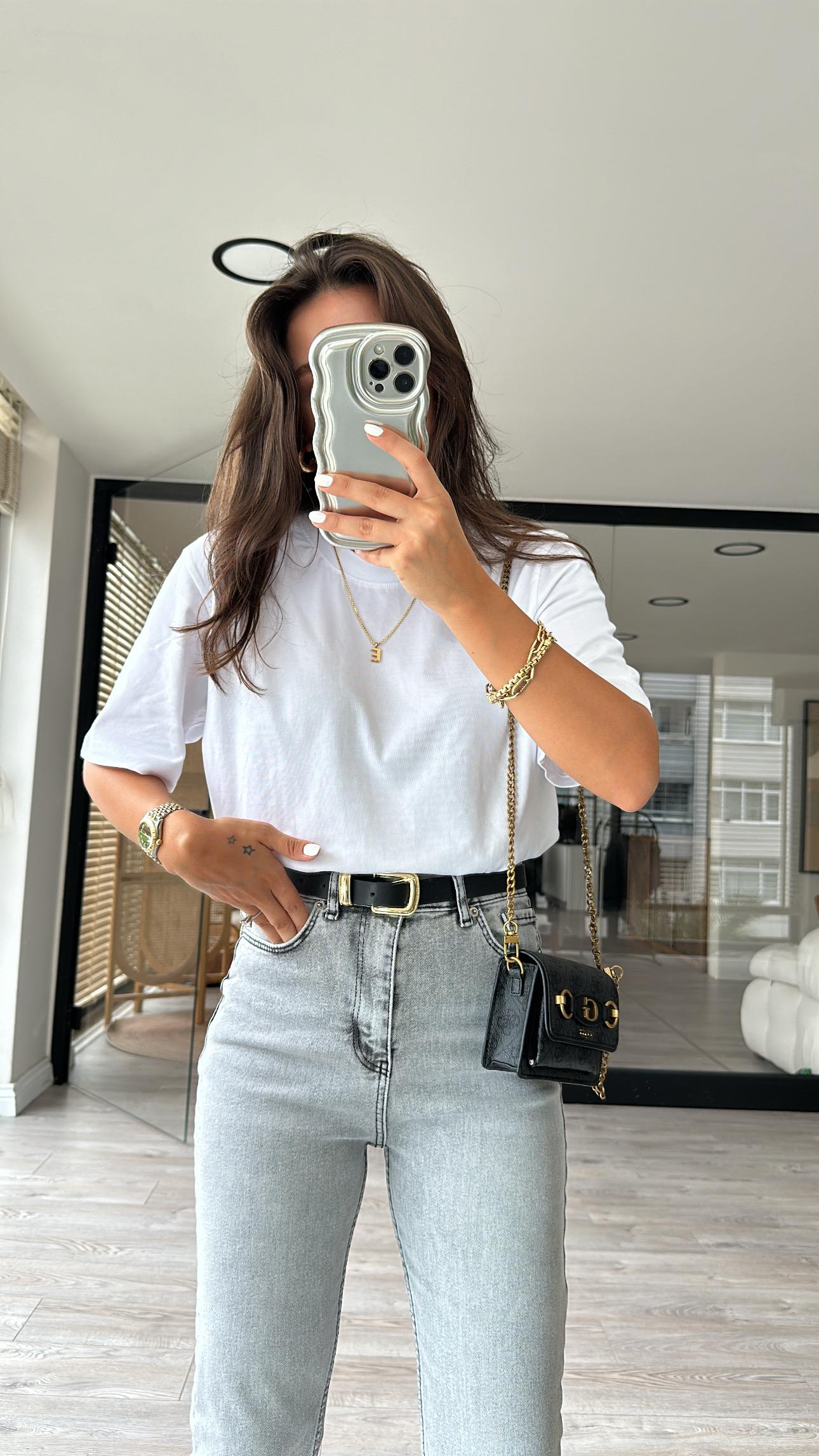 Beyaz Bisiklet Yaka Basic Tshirt 