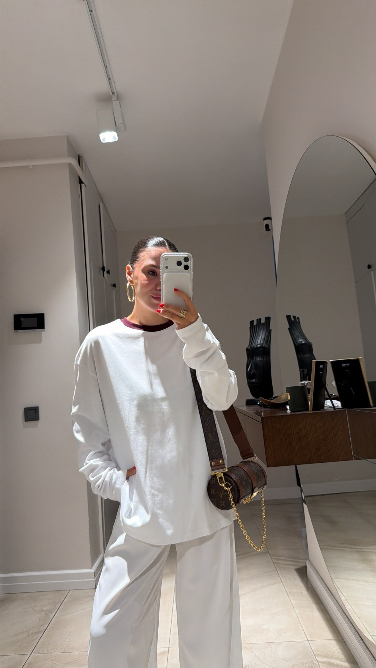 Beyaz Bordo Ribanalı Marka Model İnce Sweat