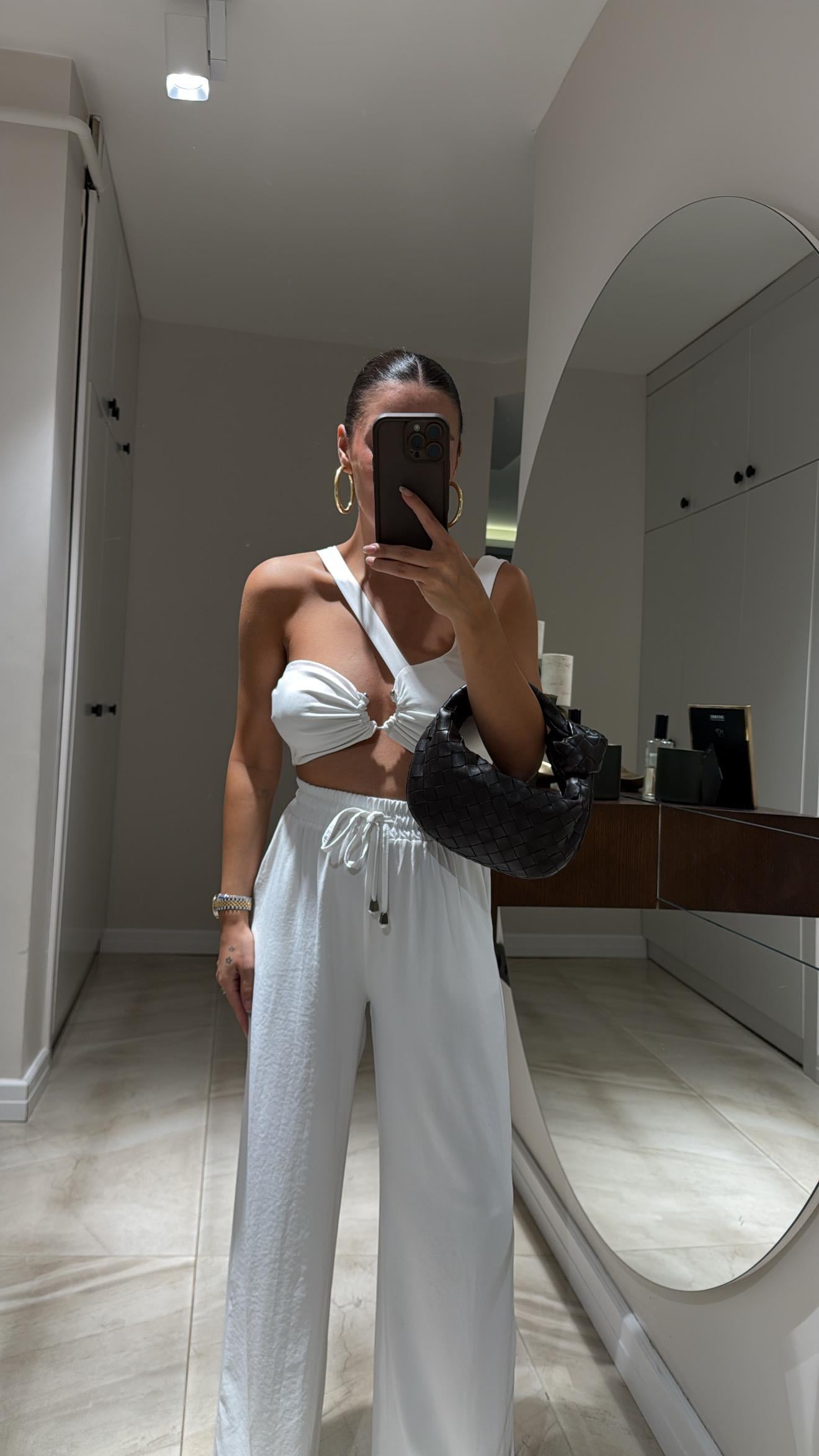 Beyaz Halka Detaylı Büstiyer 