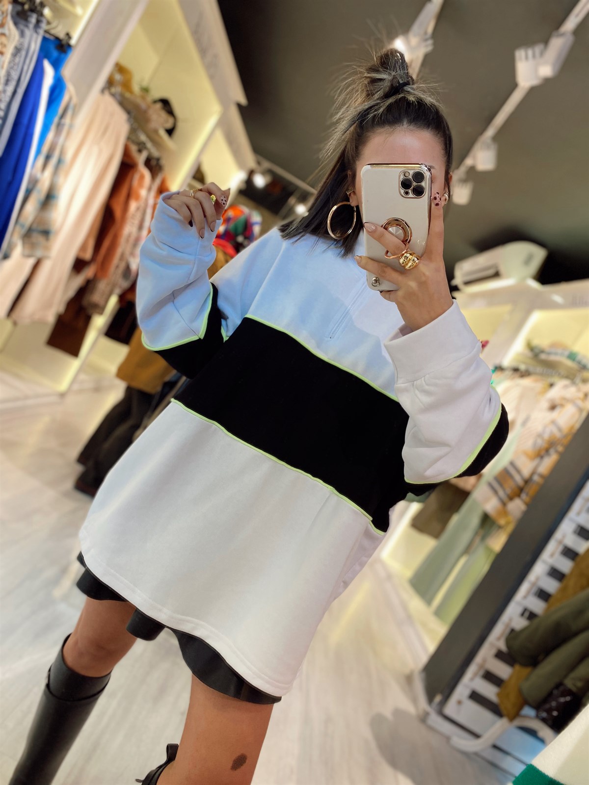Beyaz Neon Geçişli Fermuarlı Sweat 