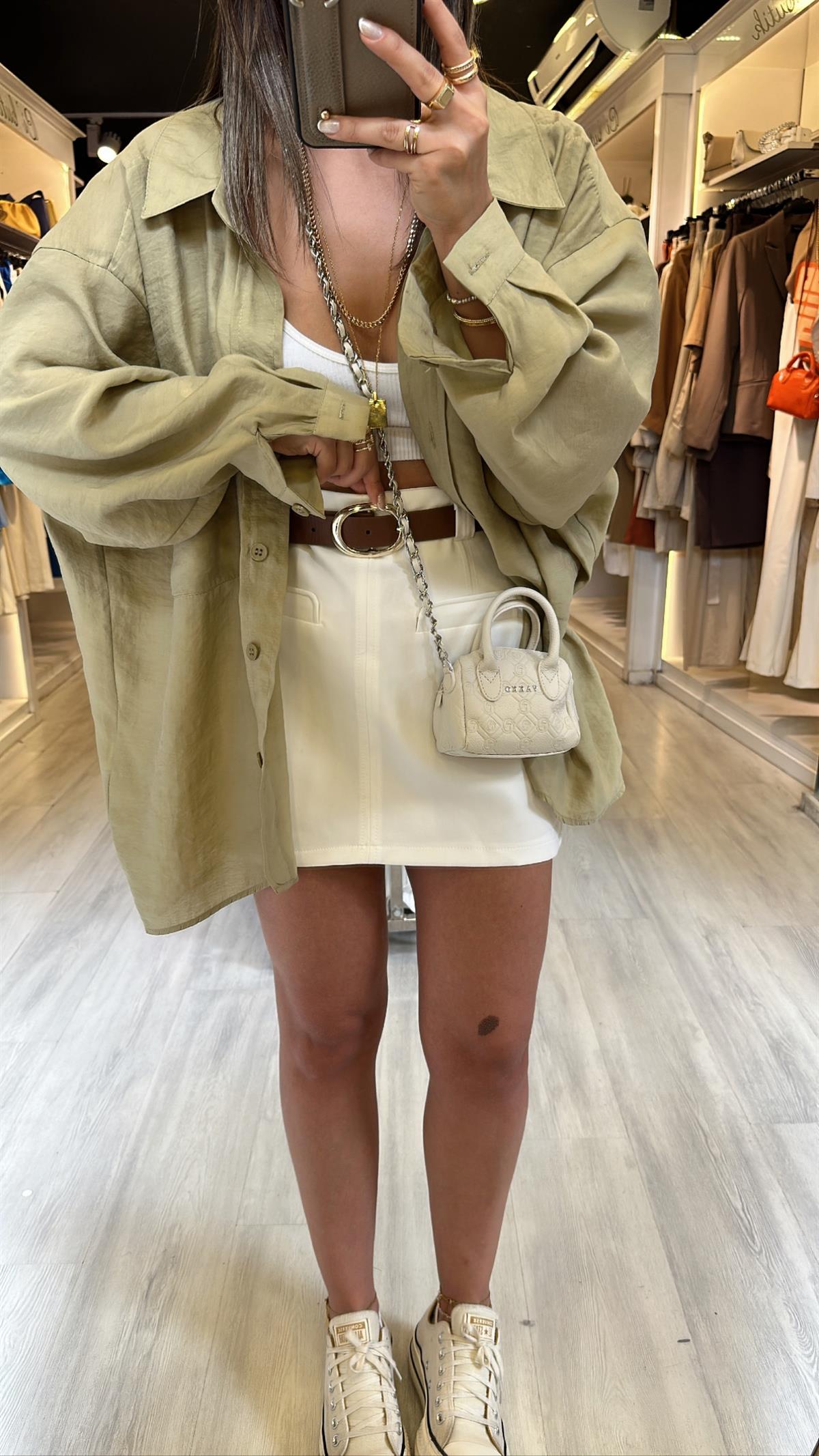 Beyaz Ön Cep Detaylı Marka Model Etek 