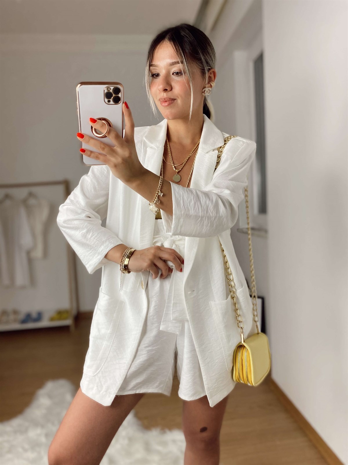 Beyaz Ön Dügmeli Keten Ceket