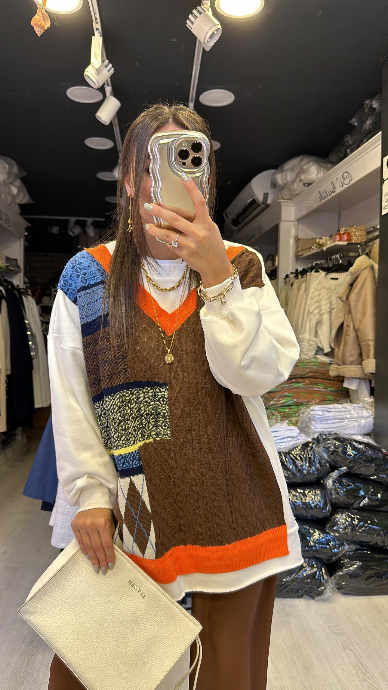 Beyaz Ön Triko Detaylı Sweat 