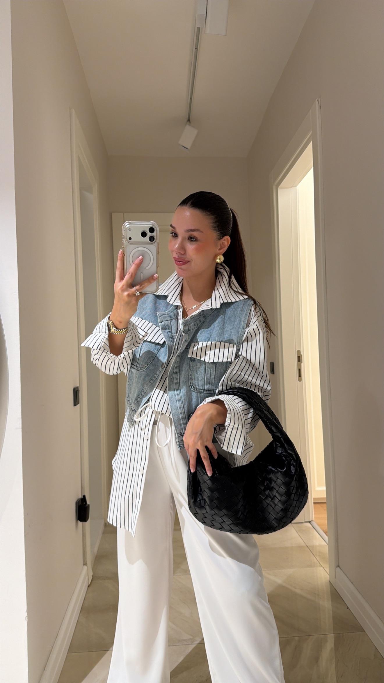 Beyaz Siyah Çizgili Denim Detaylı Yelek Gömlek 