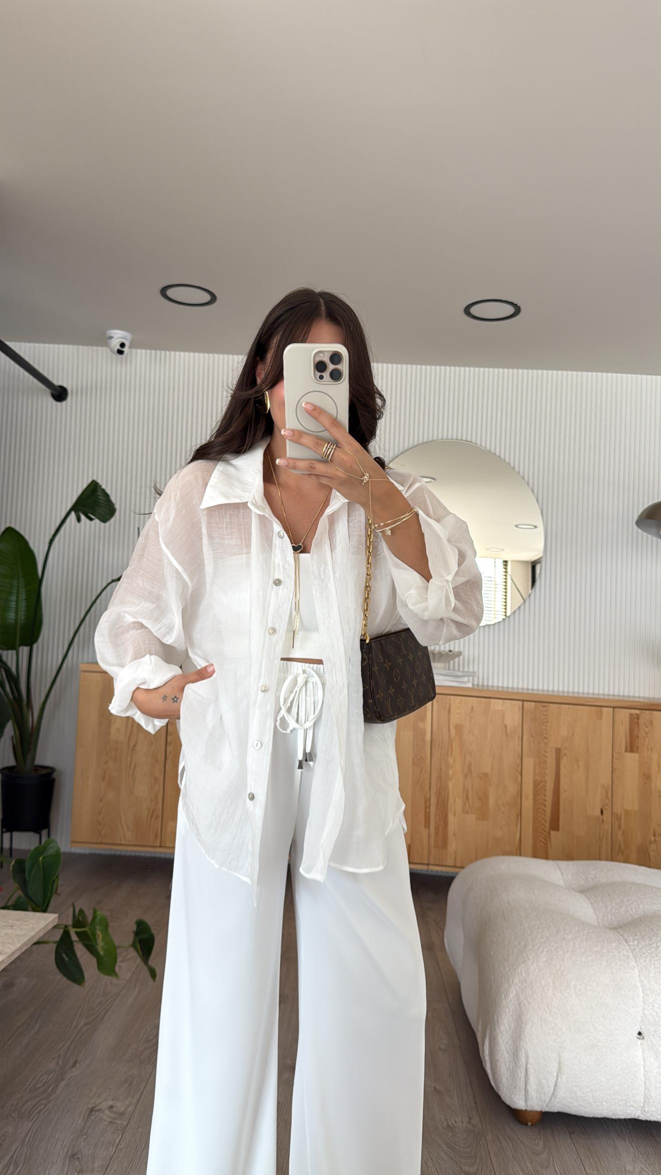 Beyaz Transparan İpeksi Gömlek 