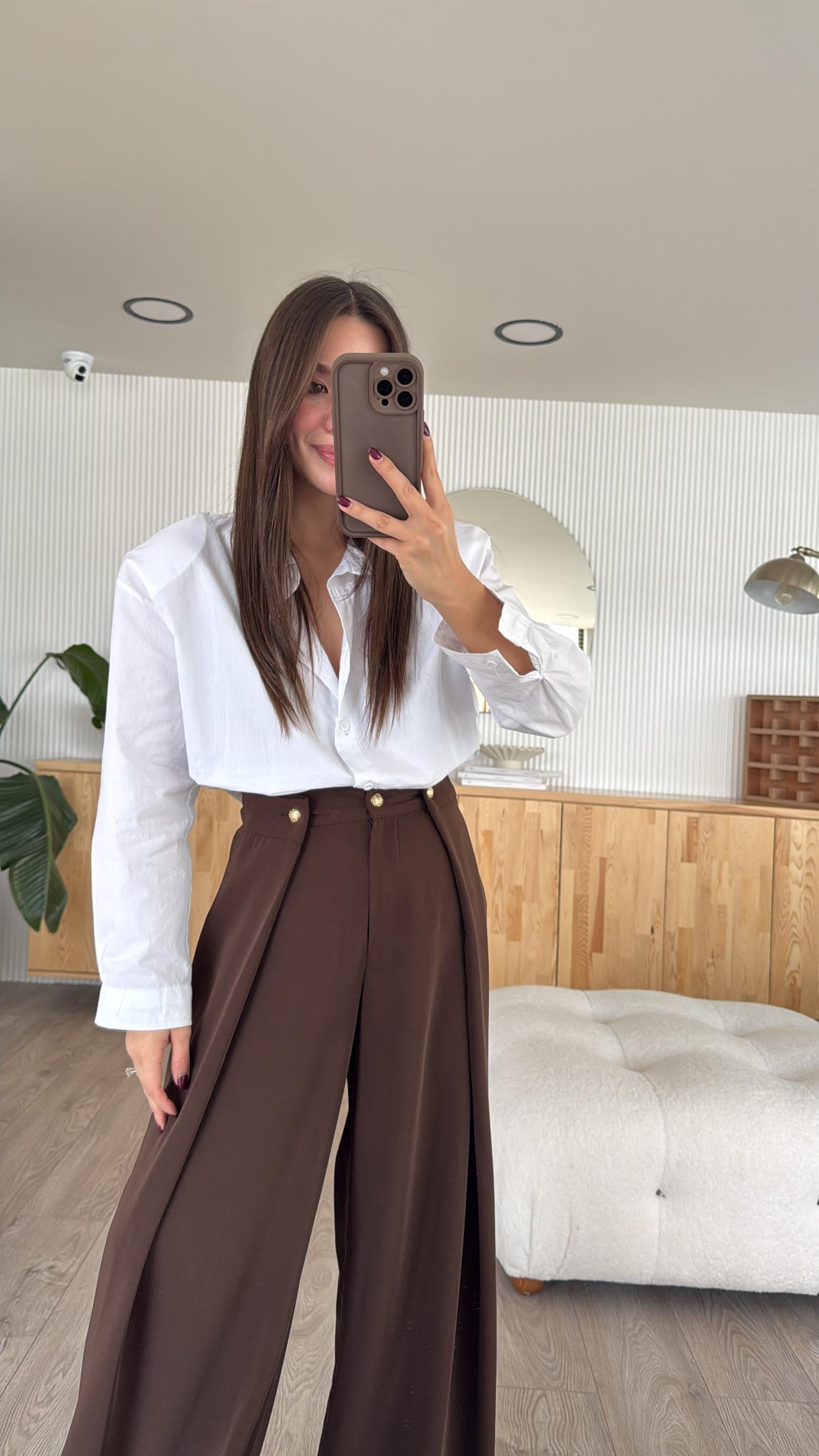 Beyaz Vatkalı Marka Model Gömlek