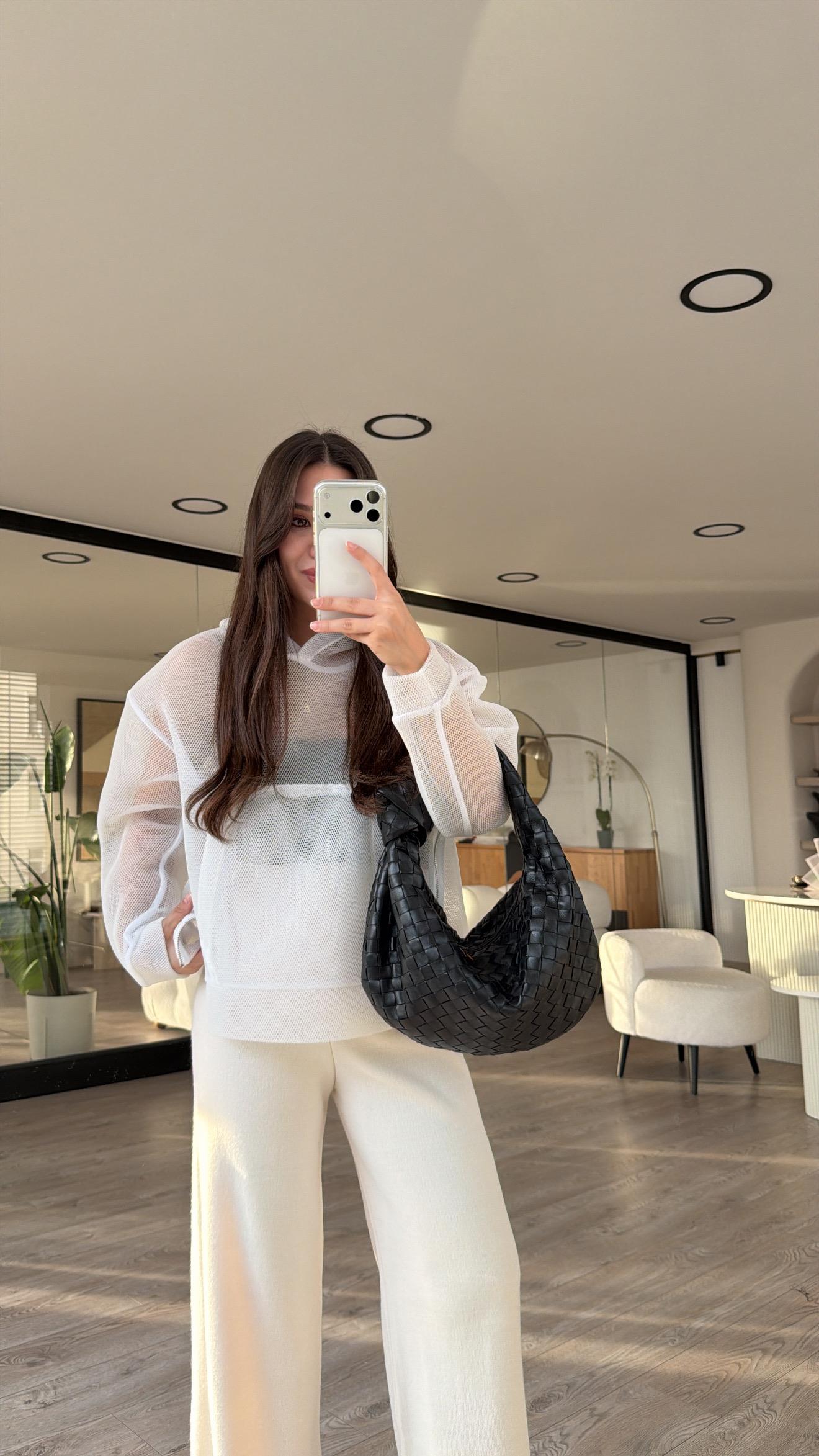Beyaz Yan Fermuarlı File Detaylı Sweat 
