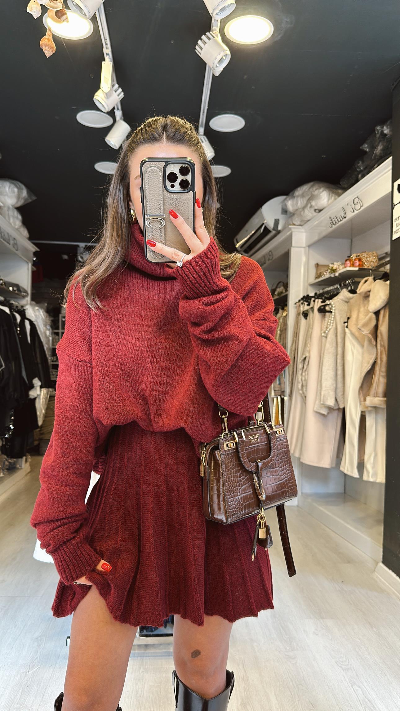 Bordo Balıkçı Yaka Pileli Etekli Triko Takım