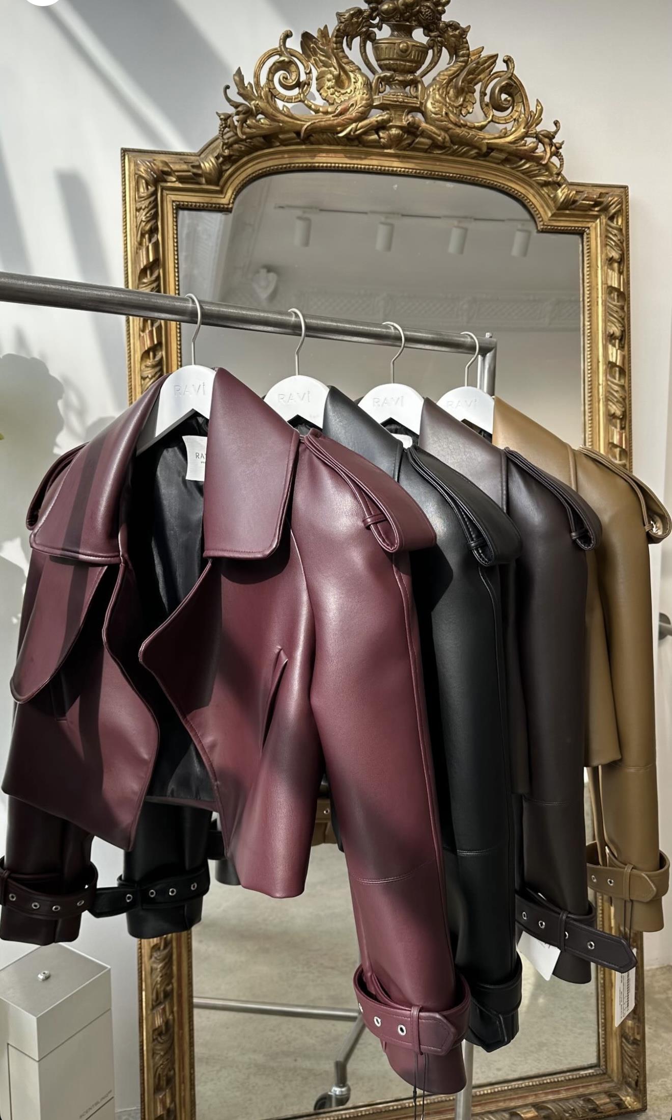 Bordo Cep Detaylı Tokalı Crop Deri Ceket