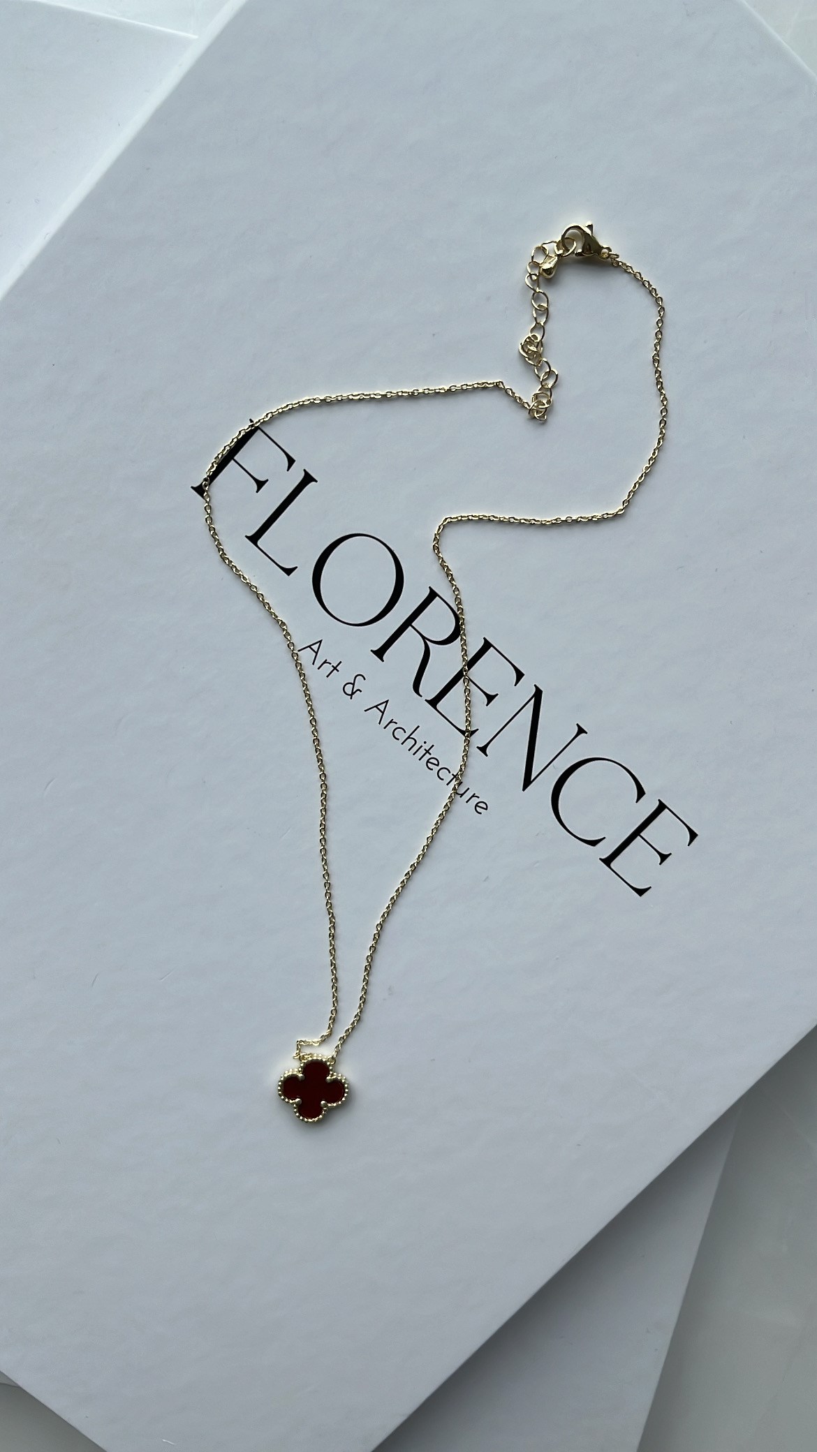 Gold Bordo Yonca Detaylı Zincir Kolye