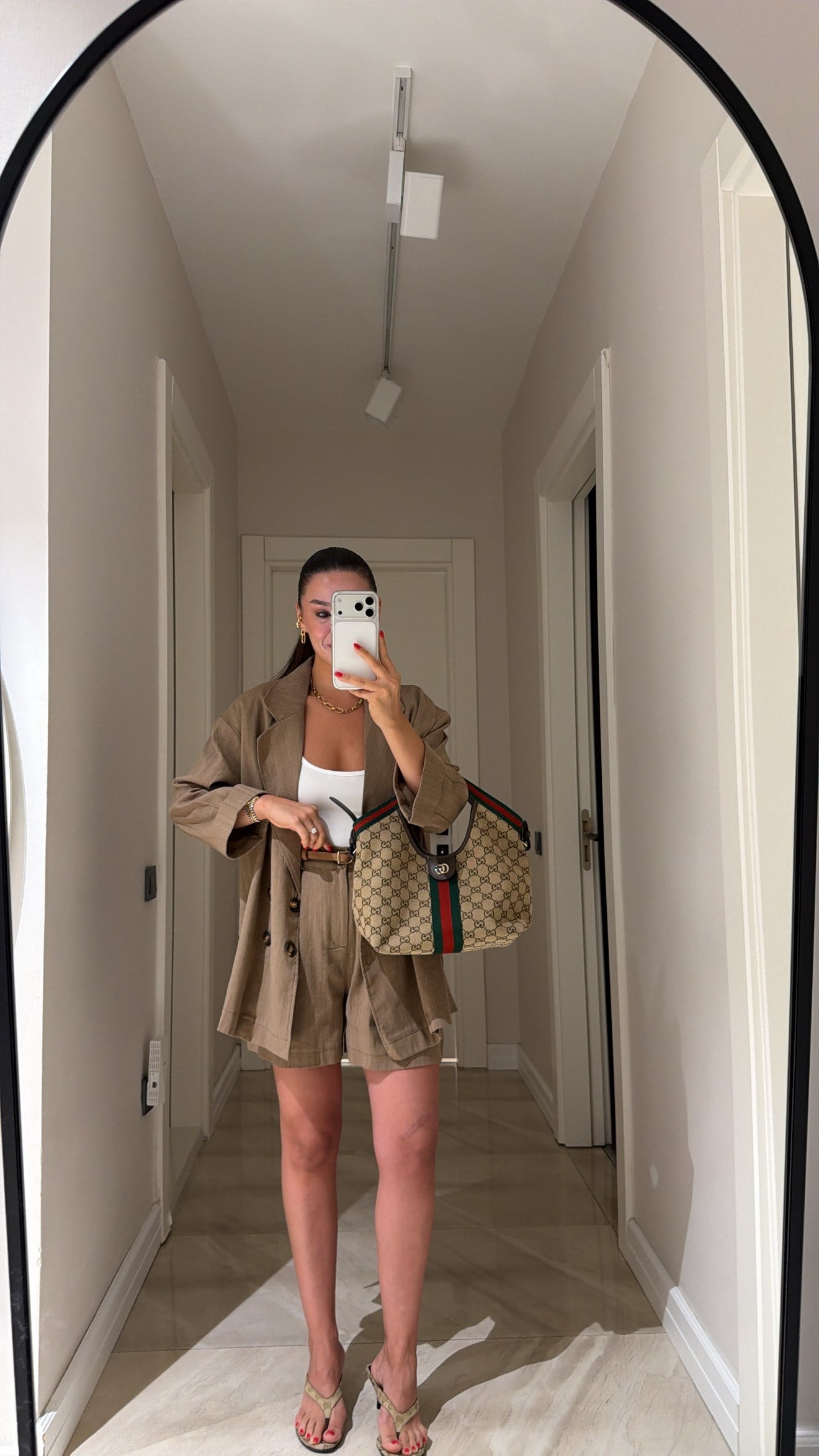 Camel Düğmeli Marka Model Şort Ceket Takım