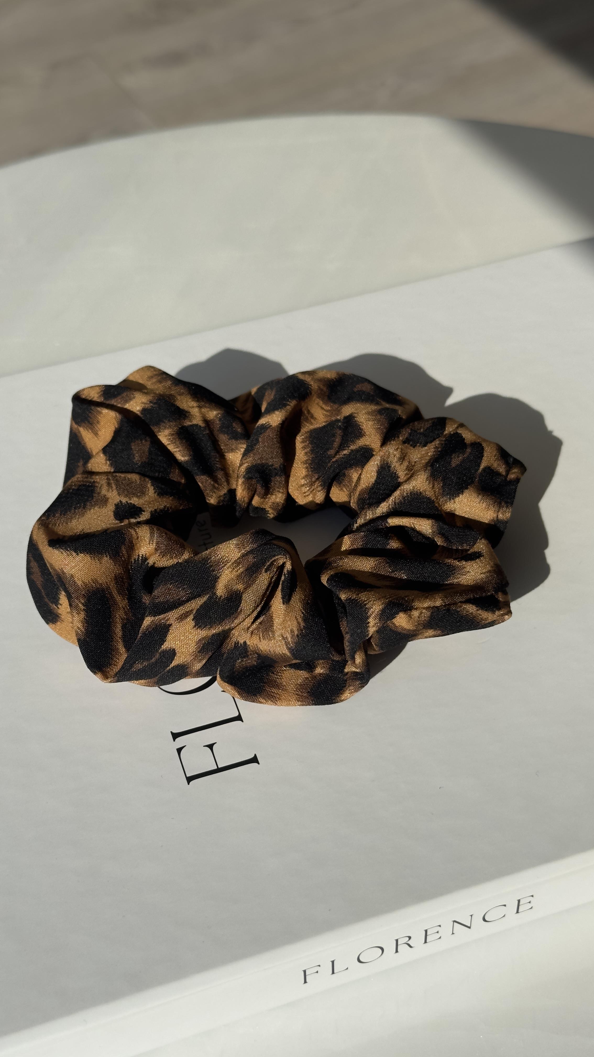 Camel Siyah Leopar Desen Lastik Toka