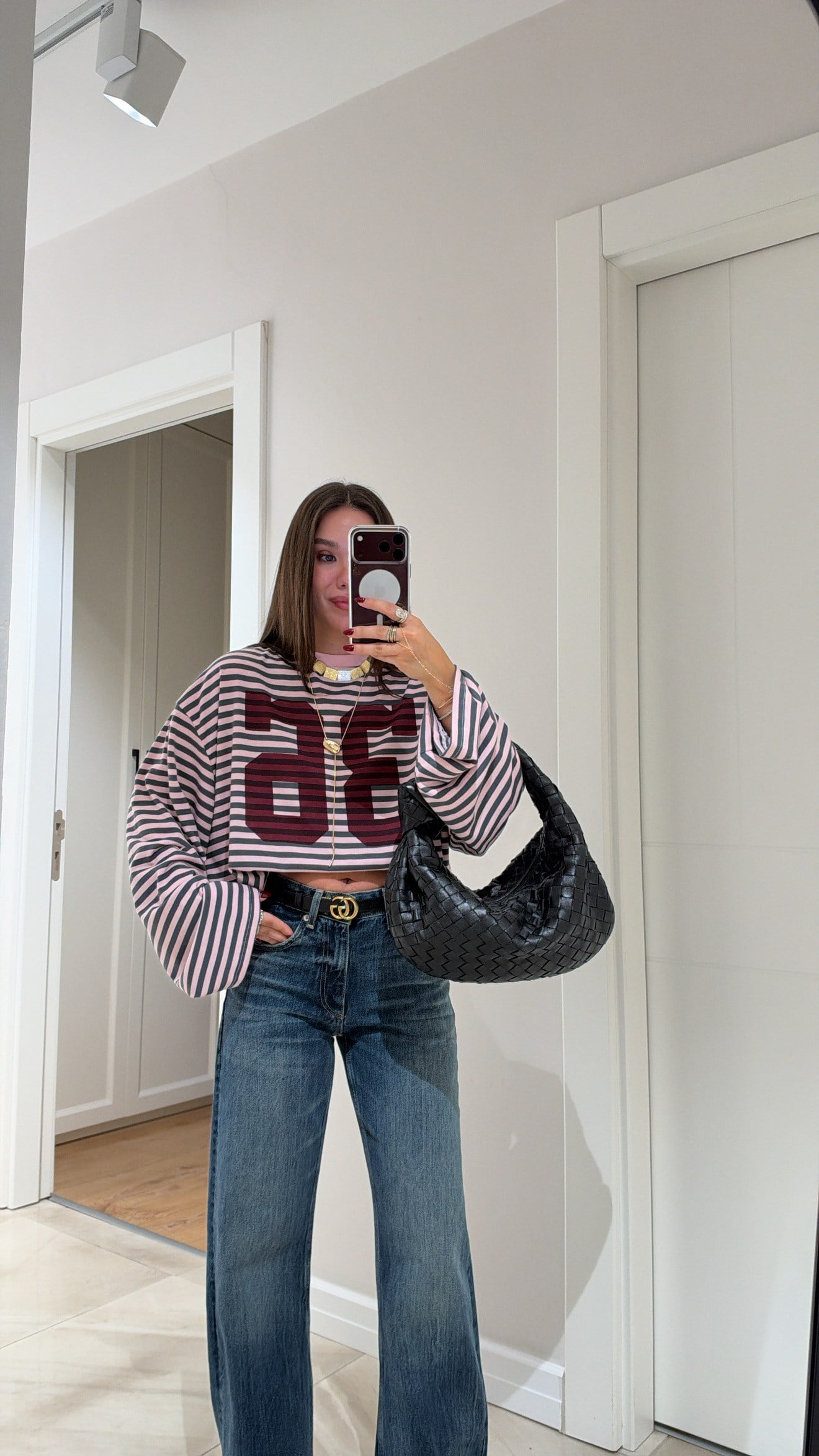 Pembe Gri Çizgili Sayı Baskılı Sweatshirt