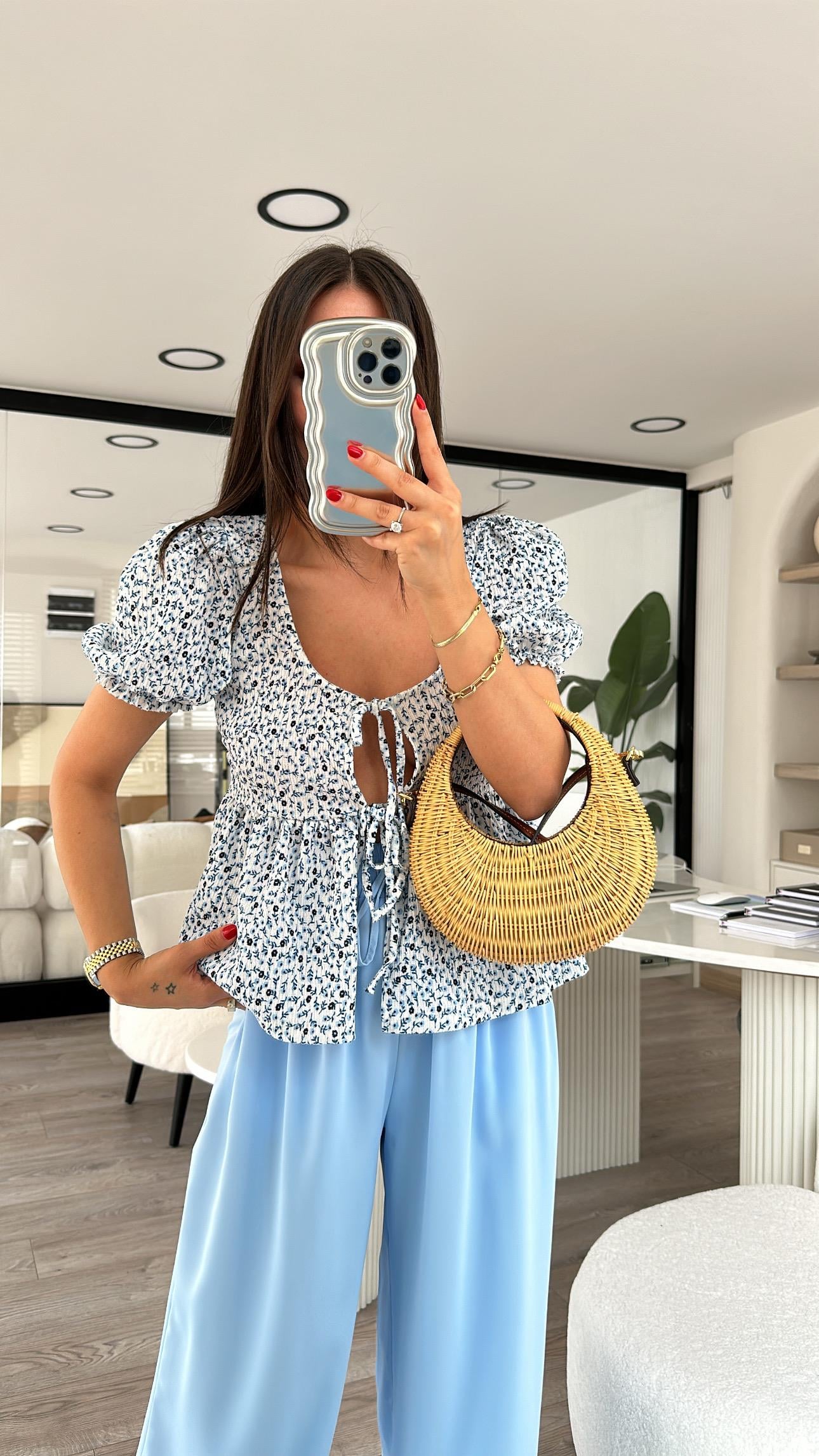Ekru Çiçek Desen Balon Kol Önden Bağlamalı Bluz