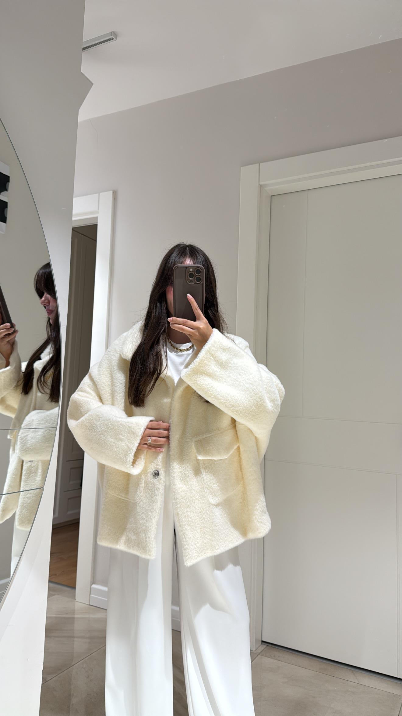 Ekru Çift Cepli Peluş Ceket 