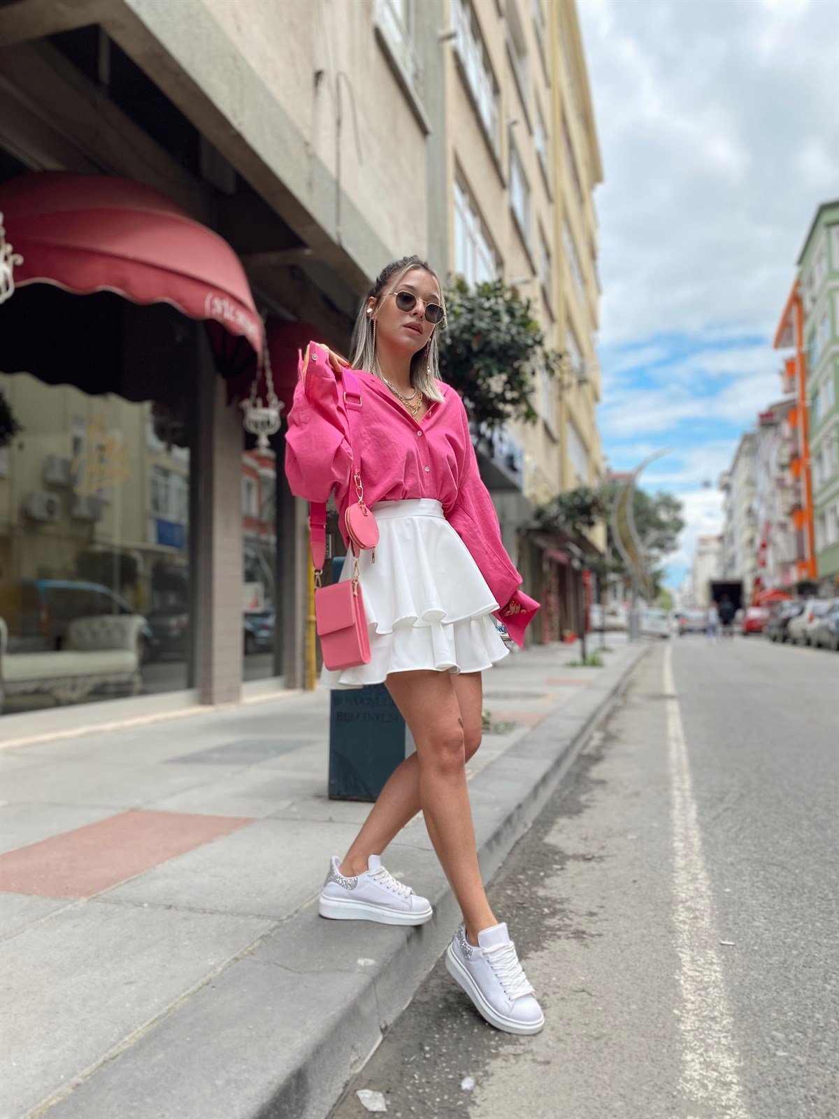 Ekru Fırfırlı İçi Şortlu Etek