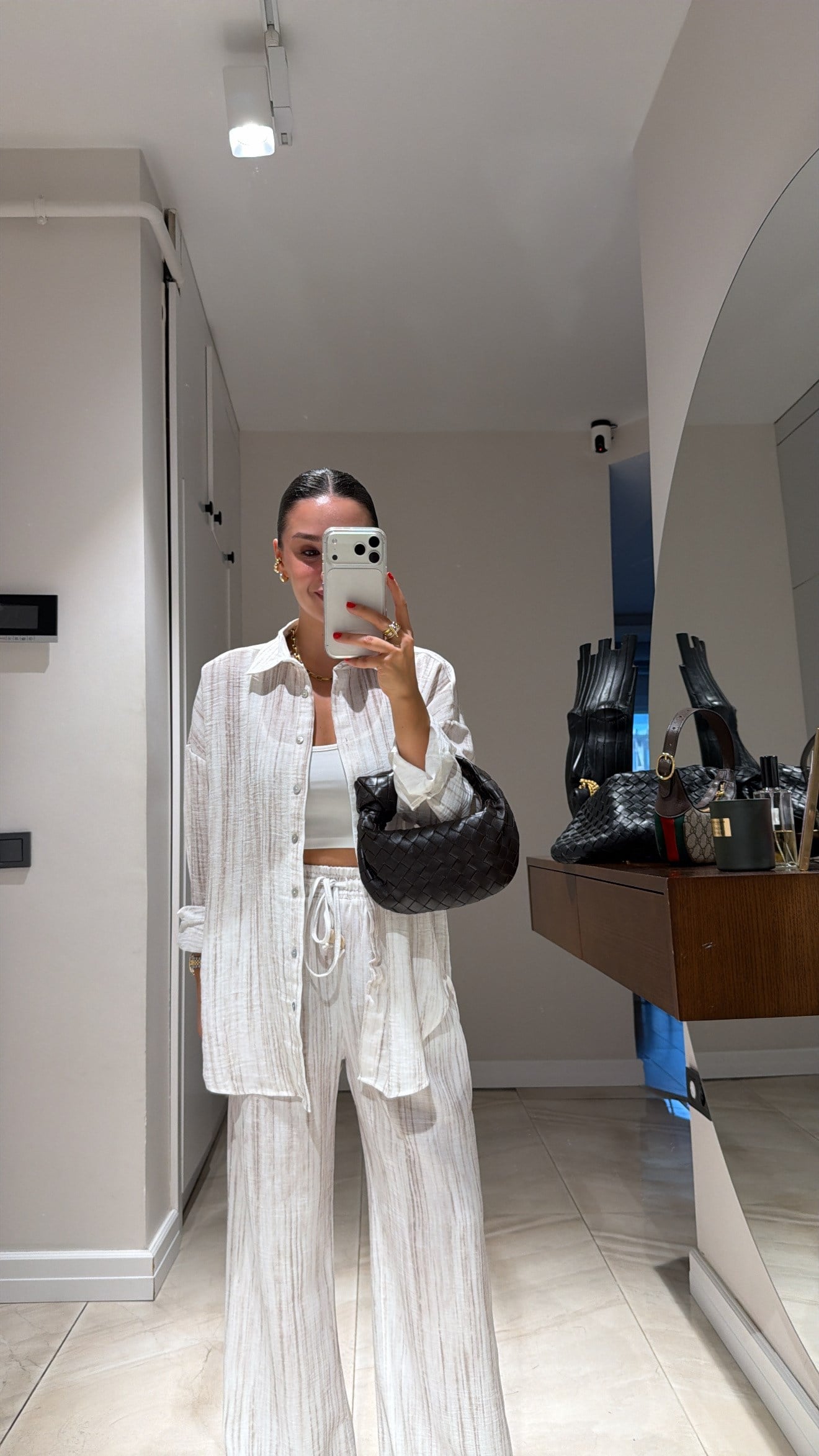 Ekru Kendinden Çizgili Oversize Düğmeli Gömlek 