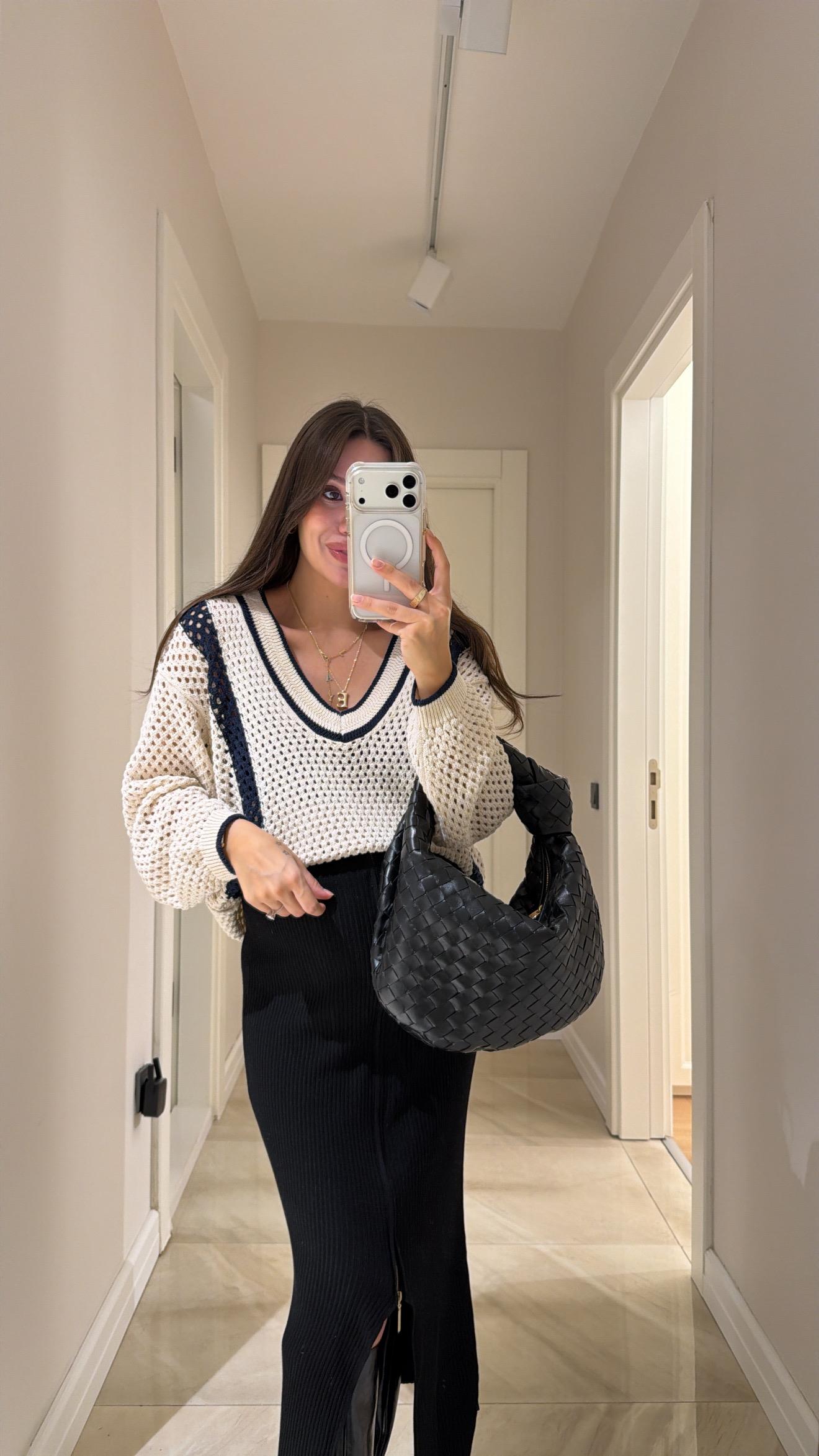 Ekru Lacivert Çizgili Ajurlu Marka Model Kazak