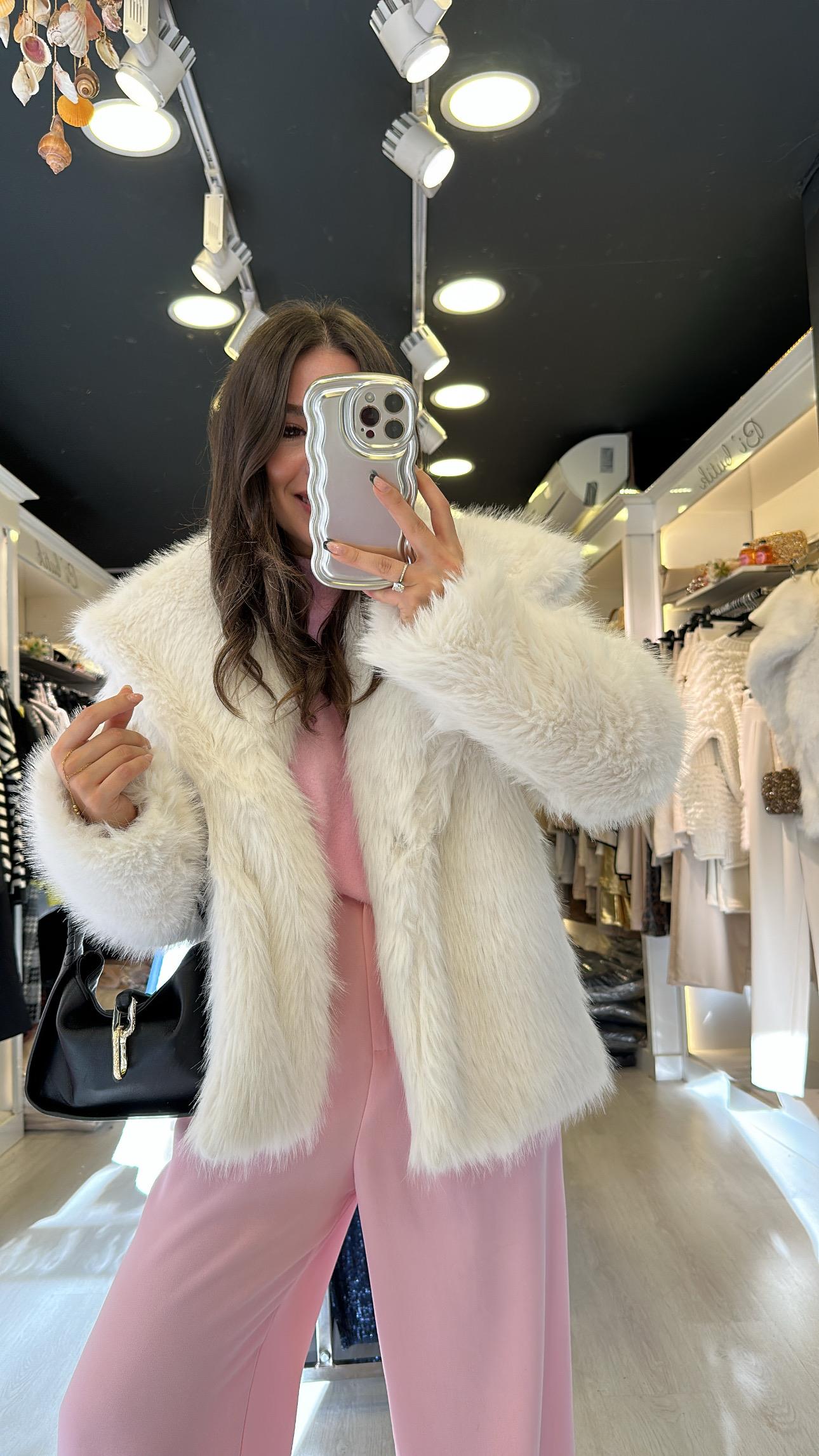 Ekru Marka Model Kürk 