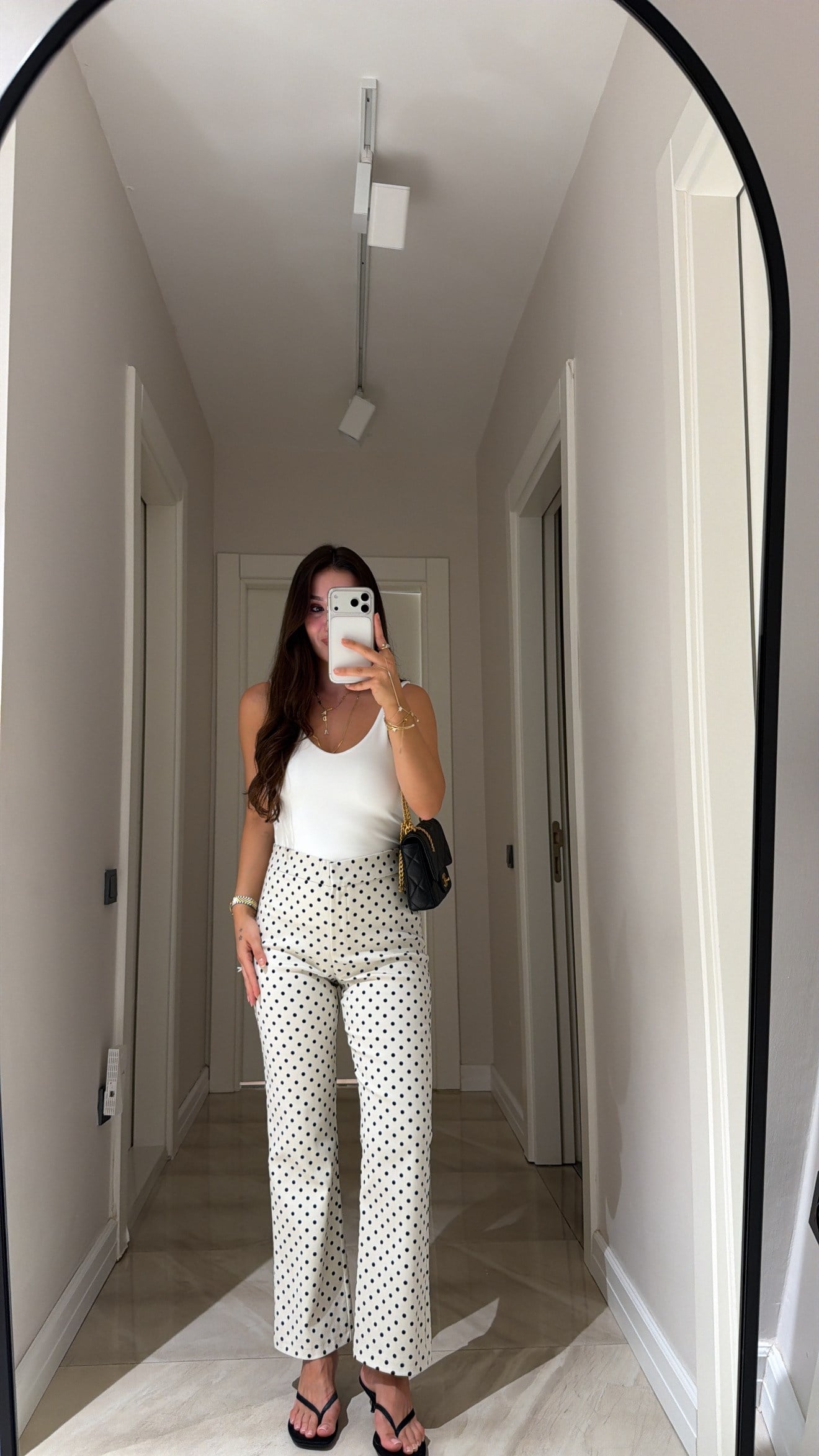 Ekru Siyah Puantiyeli Agraflı Flare Pantolon