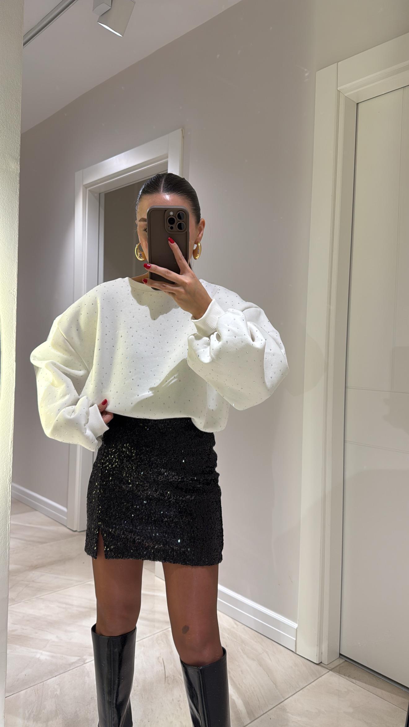 Ekru Taş Detaylı Crop Sweat 