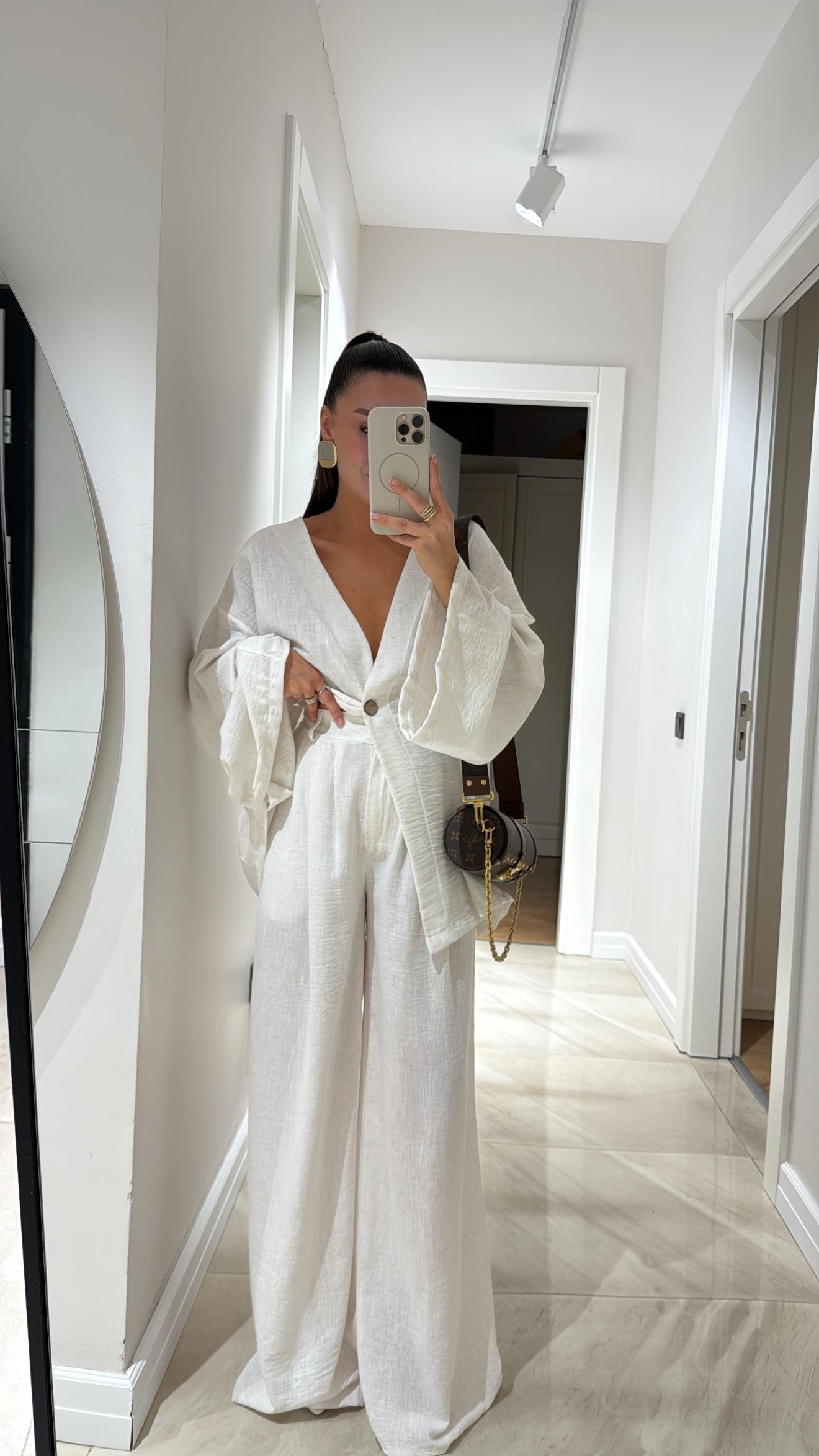 Ekru Tek Düğme Detaylı Bluz Pantolon Takım