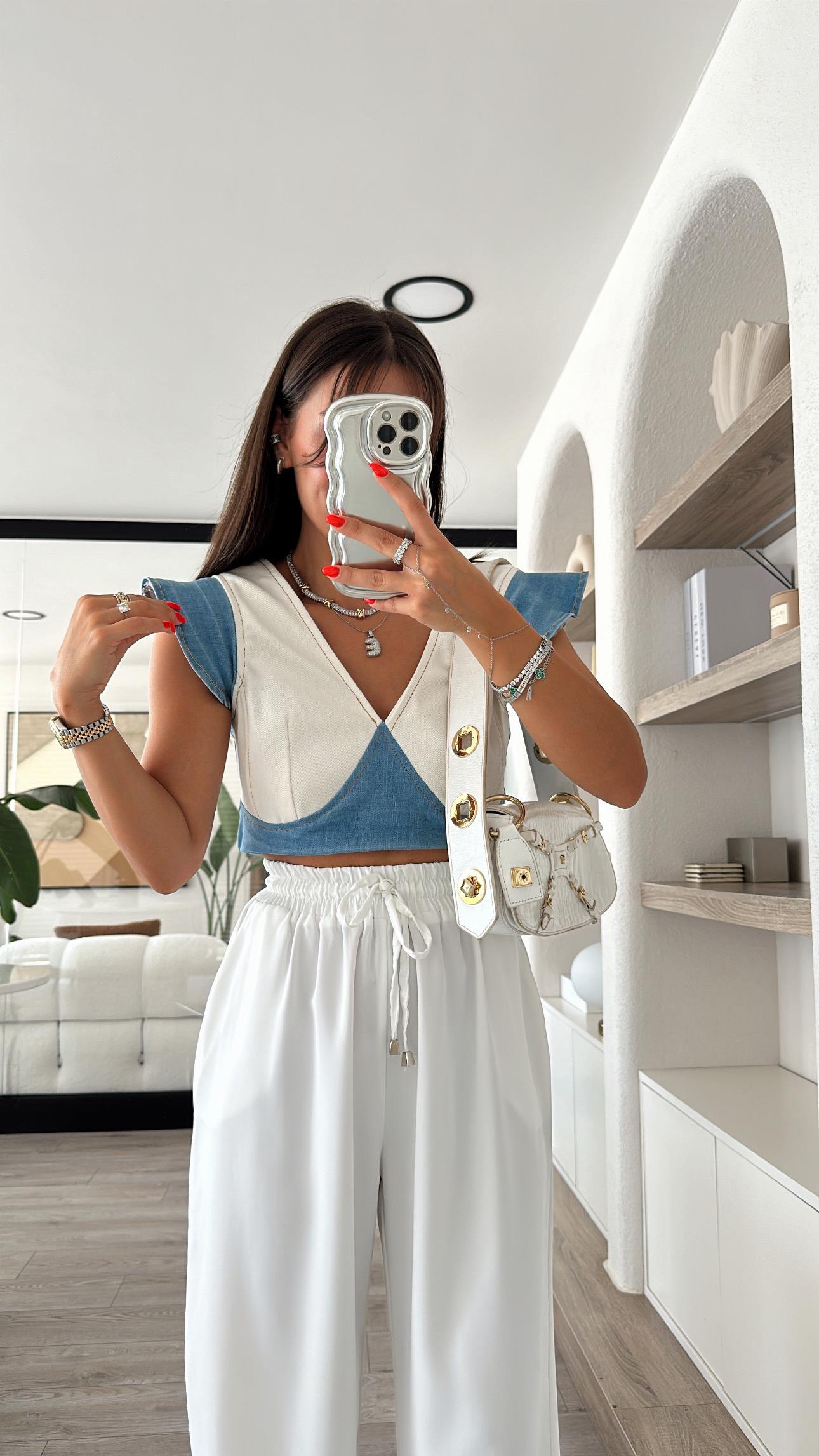 Ekru V Yaka Kol Detaylı Jean Bluz 