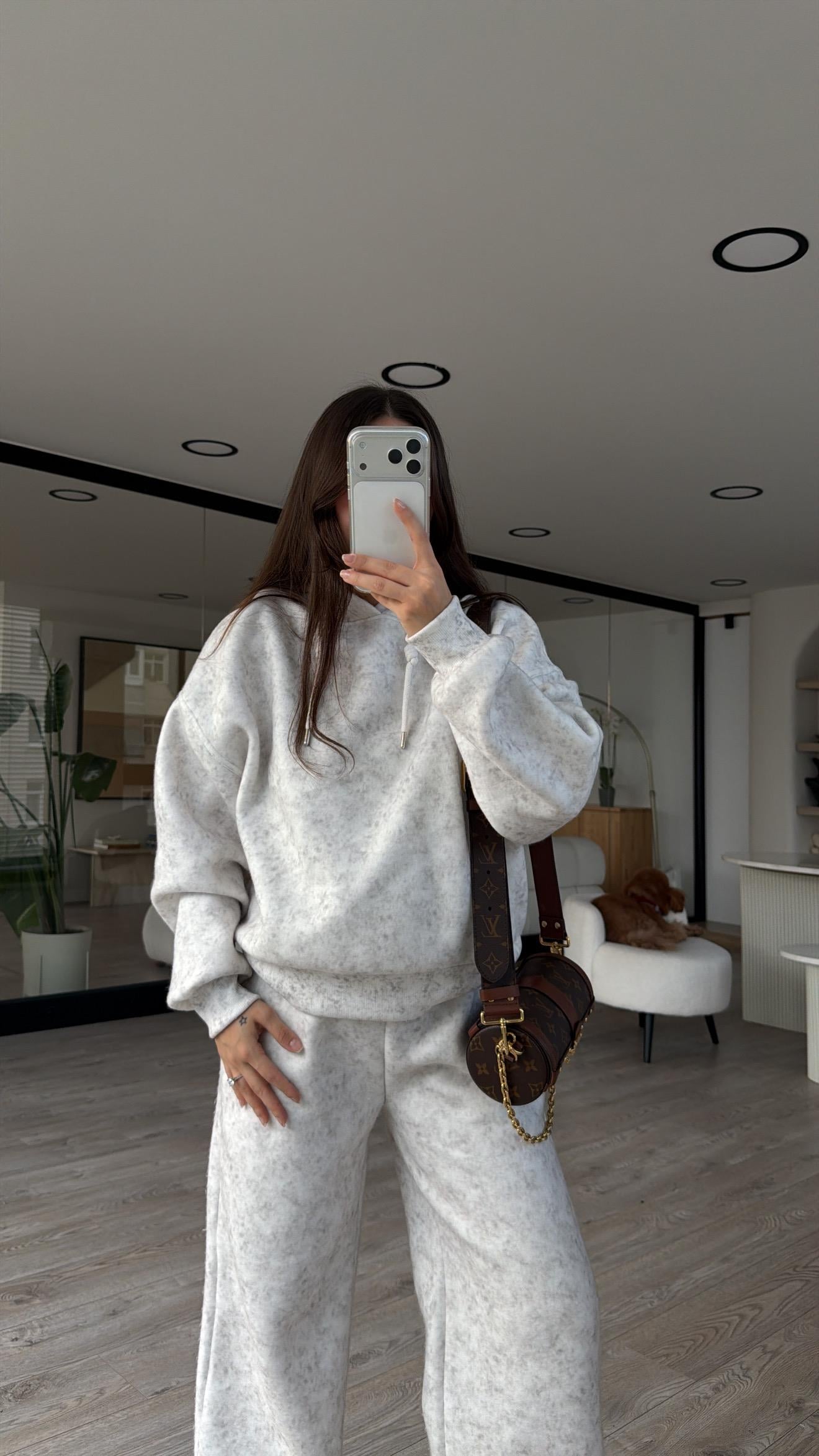 Ekru Yıkama Efektli Kapüşonlu Sweatshirt
