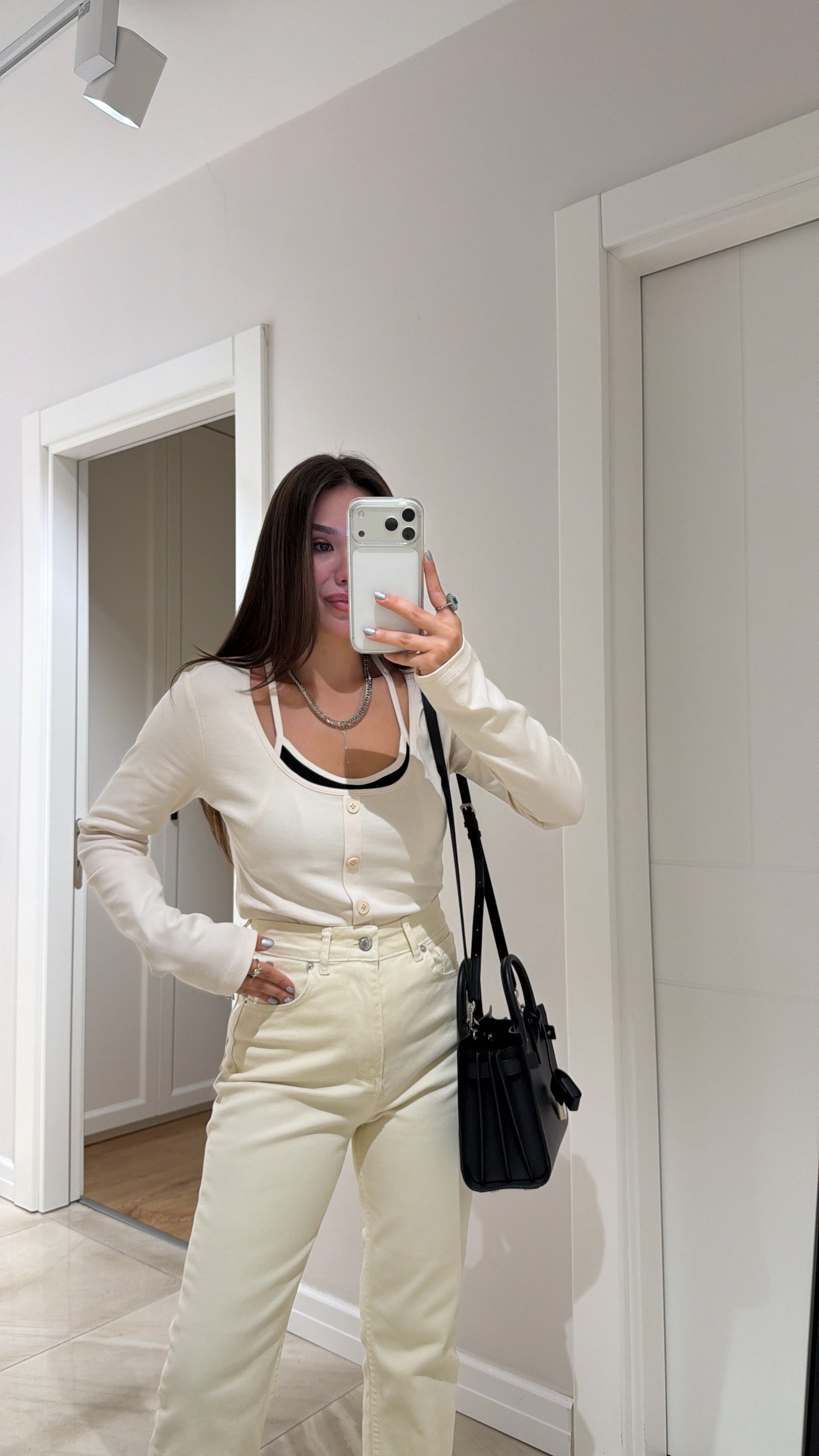 Ekru Kendinden Atletli Düğmeli Body