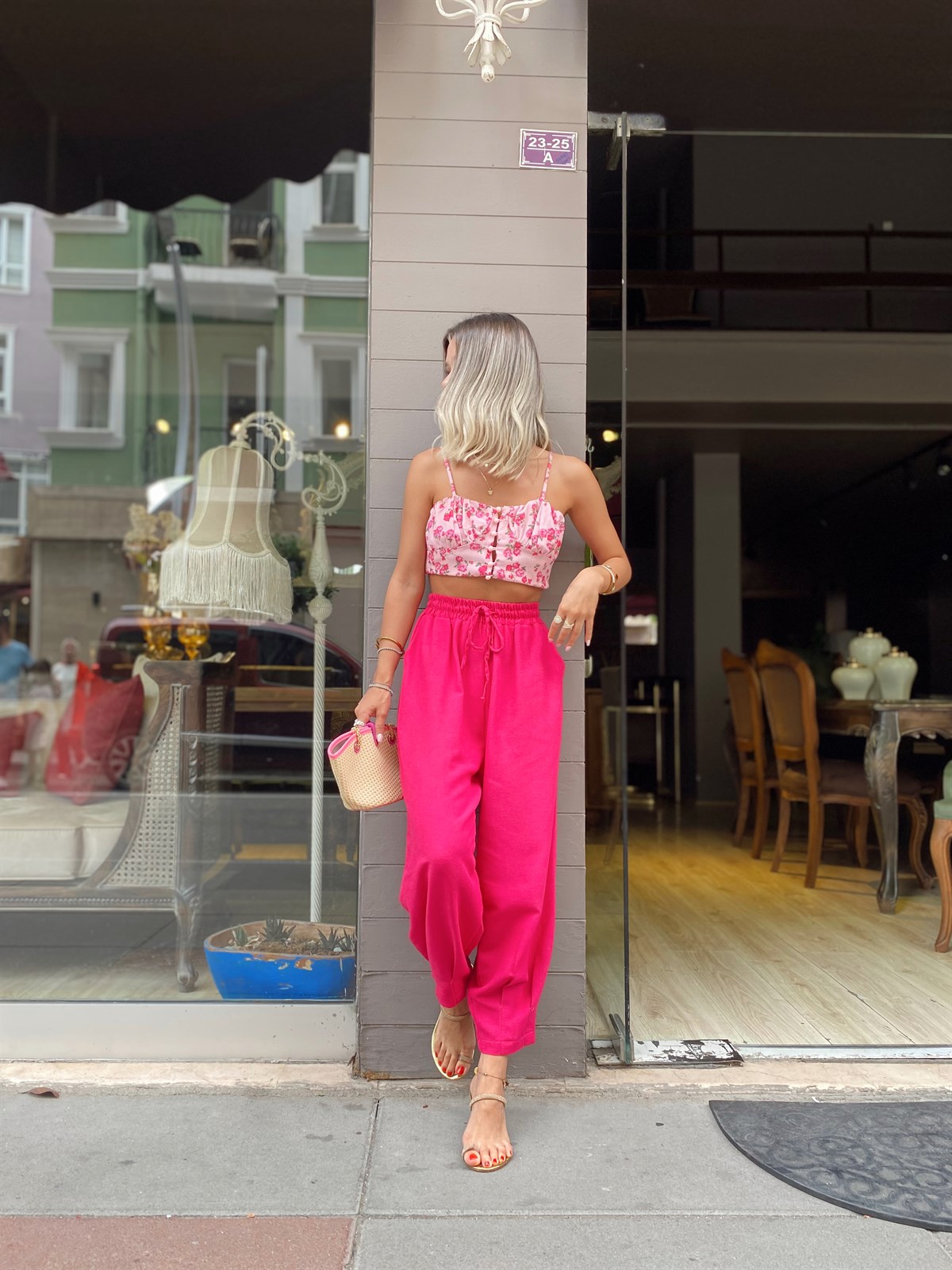 Fuşya Beli Lastikli Paça Pileli Pantolon 