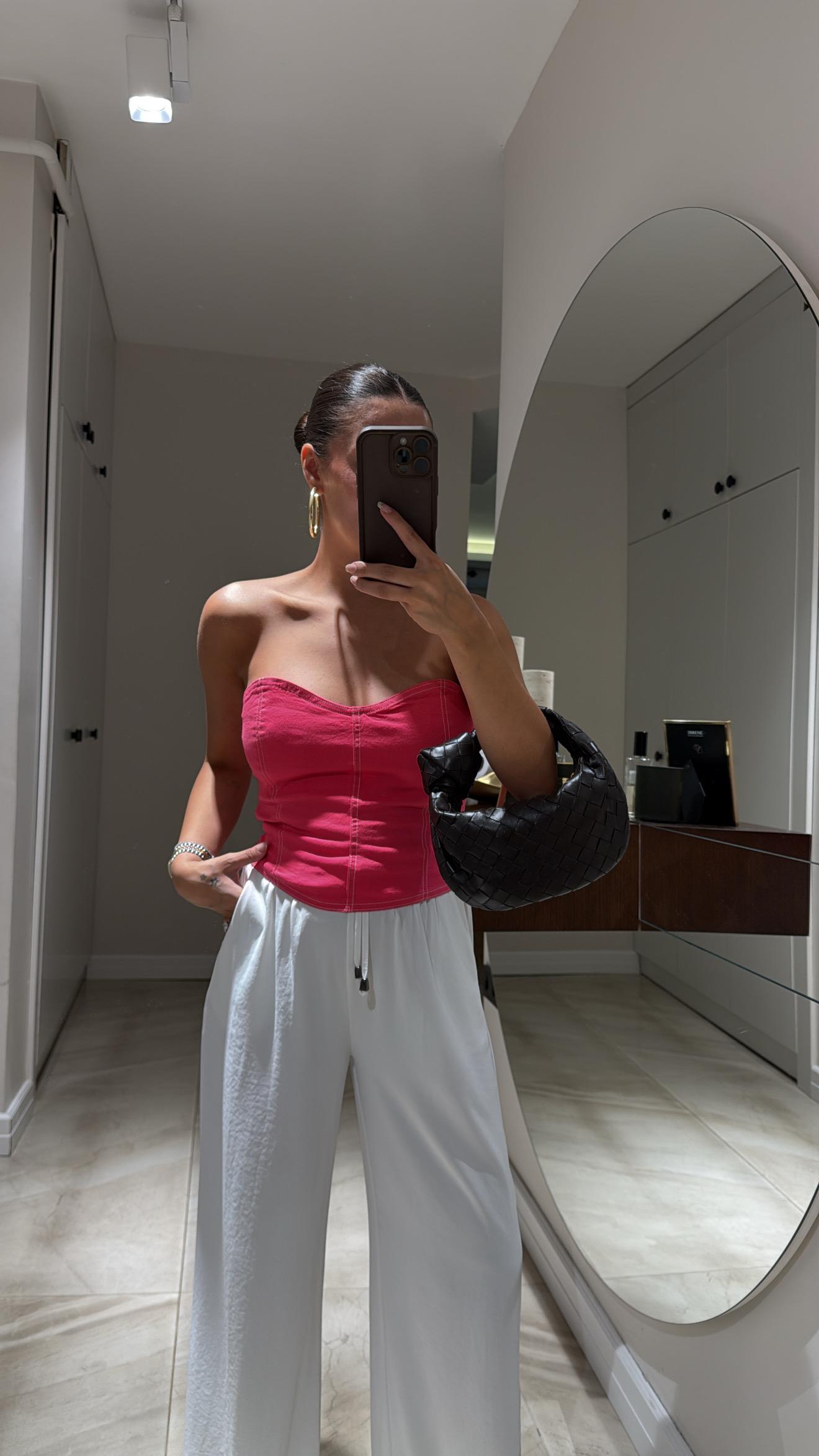 Fuşya Beyaz Dikişli Arka Lastikli Bluz