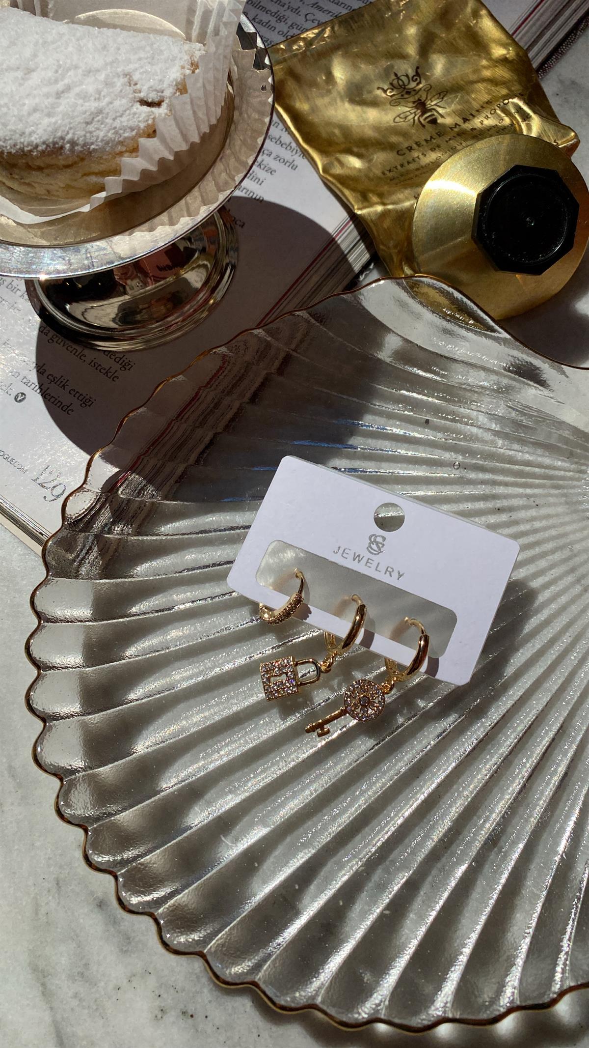 Gold 3lü Anahtar Küpe