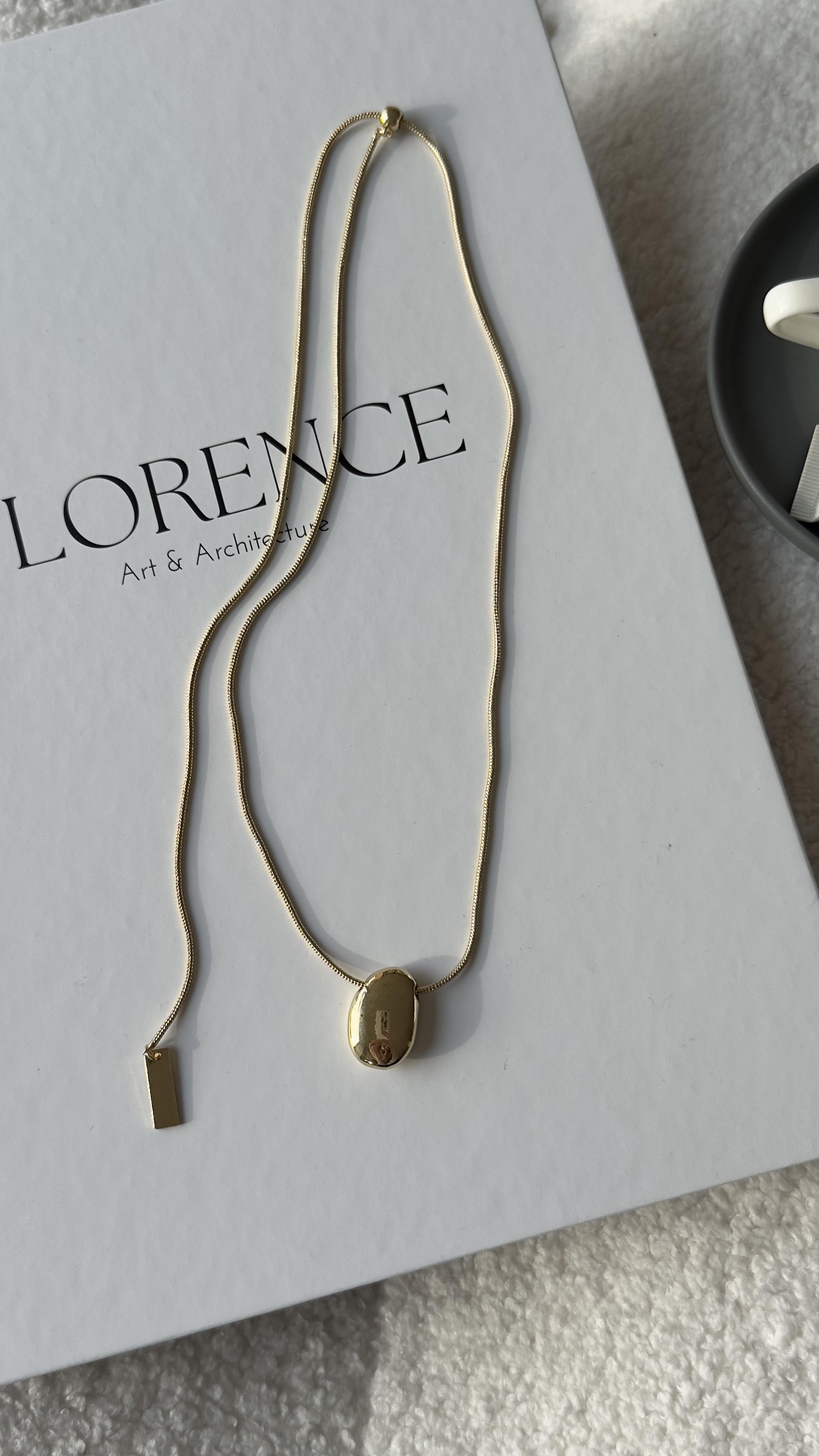 Gold Asansörlü Asimetrik Oval Detaylı Kolye