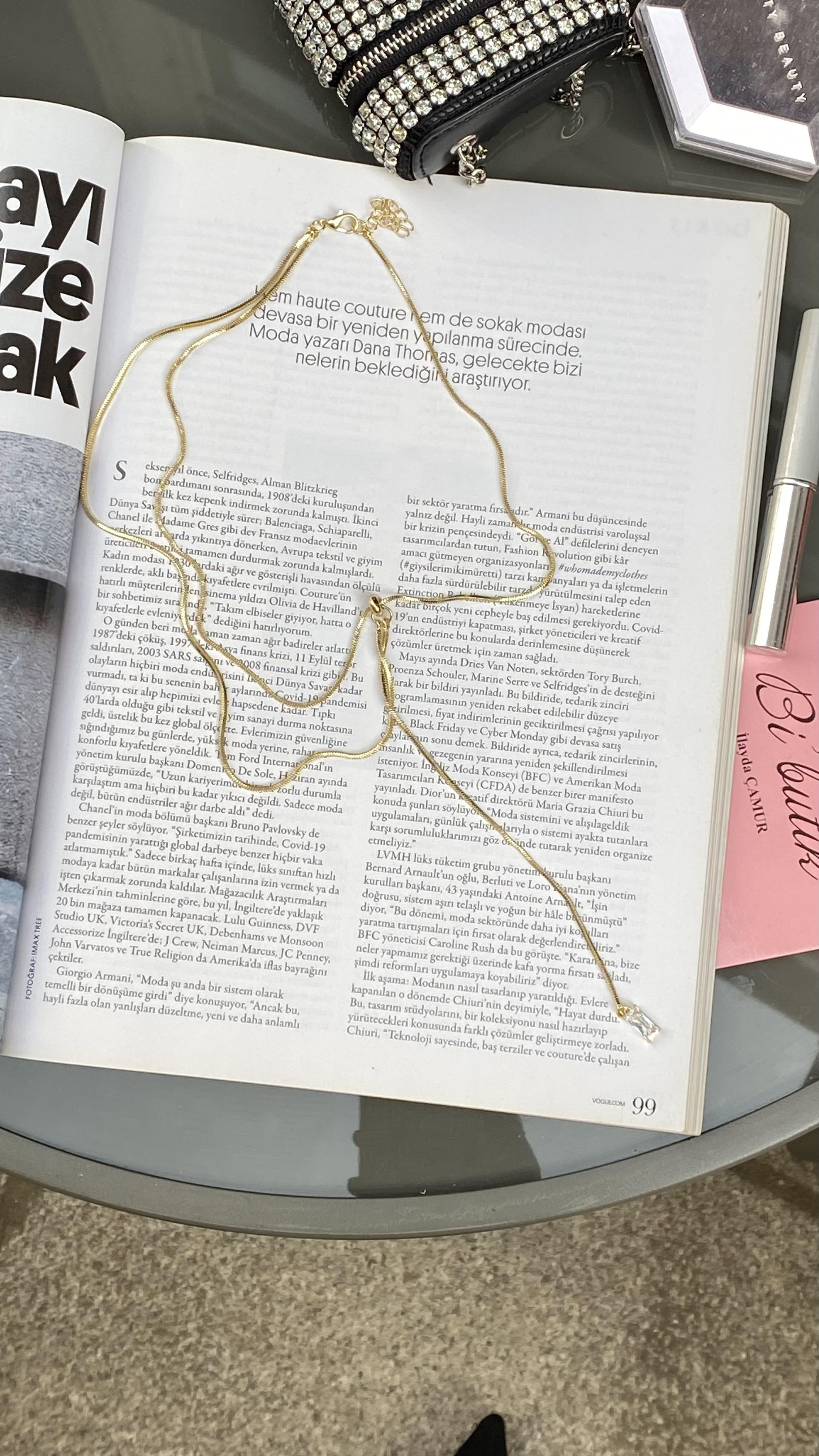 Gold Asansörlü Taş Detaylı Kolye