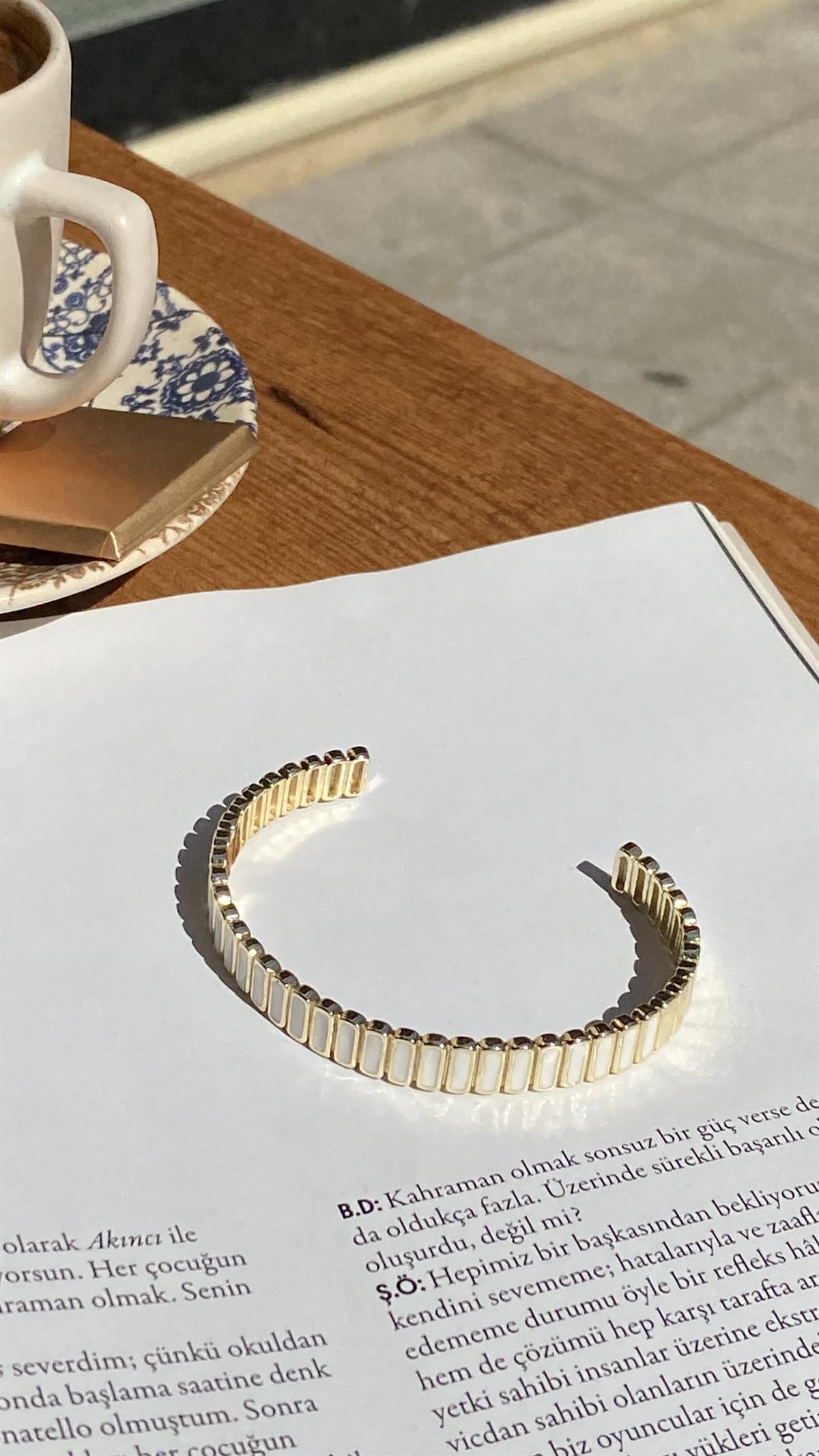 Gold Beyaz Kelepçe Çelik Bileklik