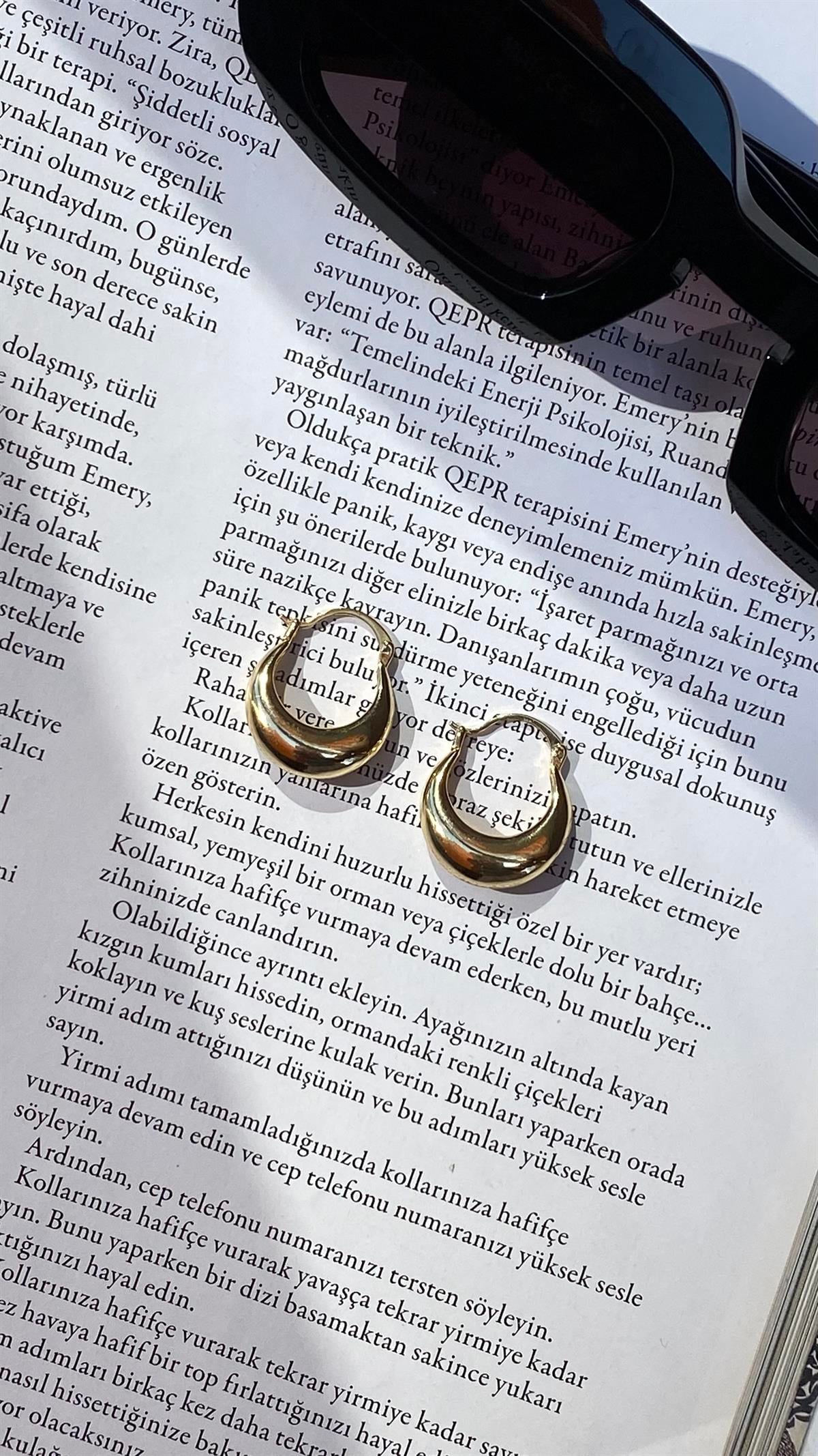 Gold Bombeli  Yuvarlak Küpe