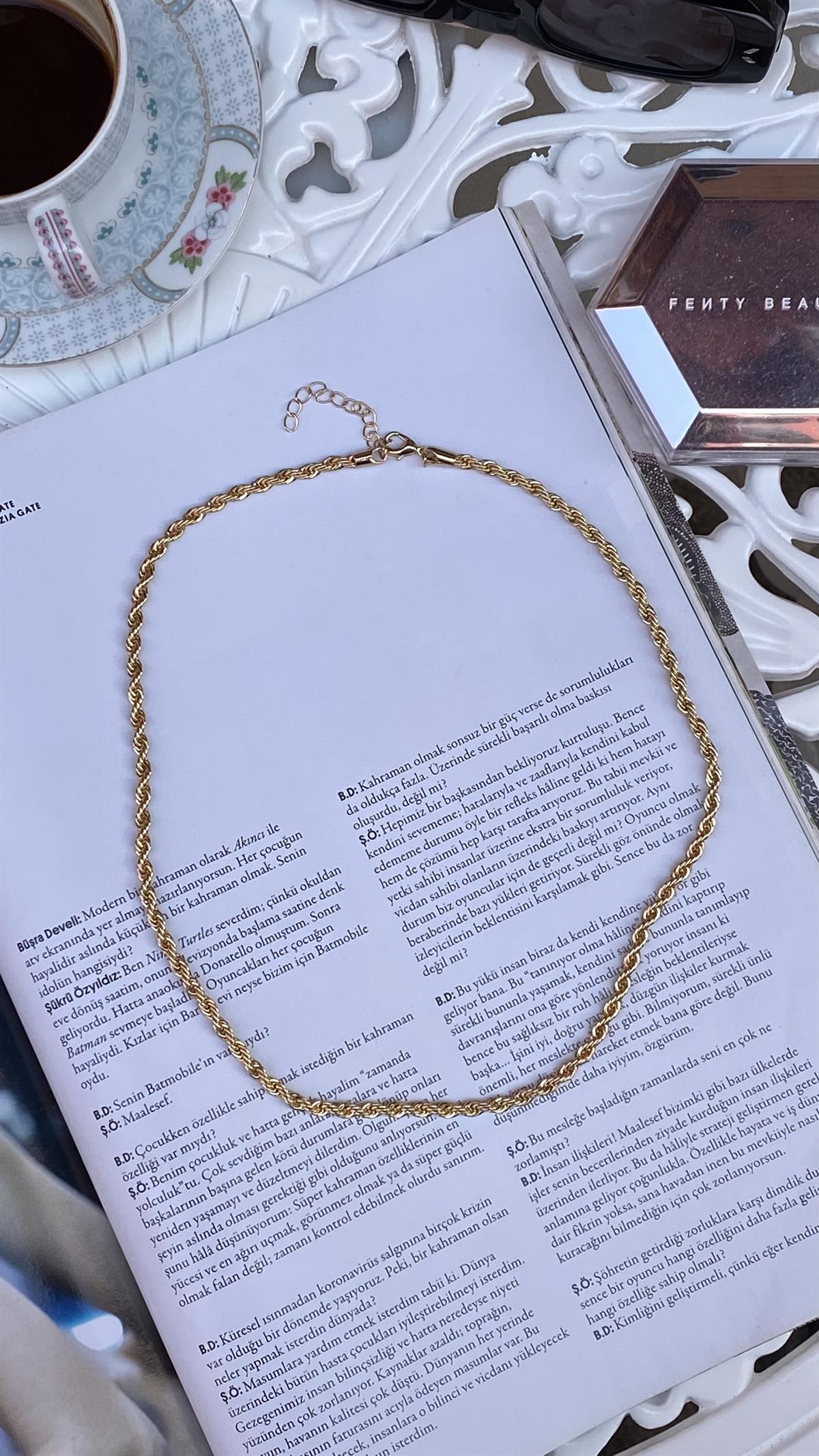 Gold Burgu Kolye