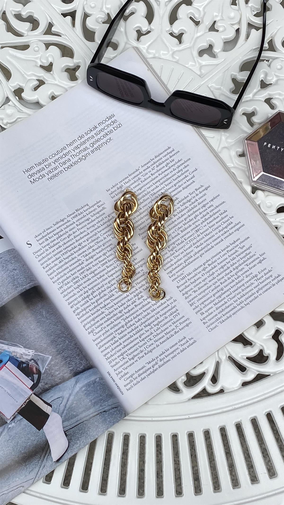 Gold Burgu Salkım Küpe 