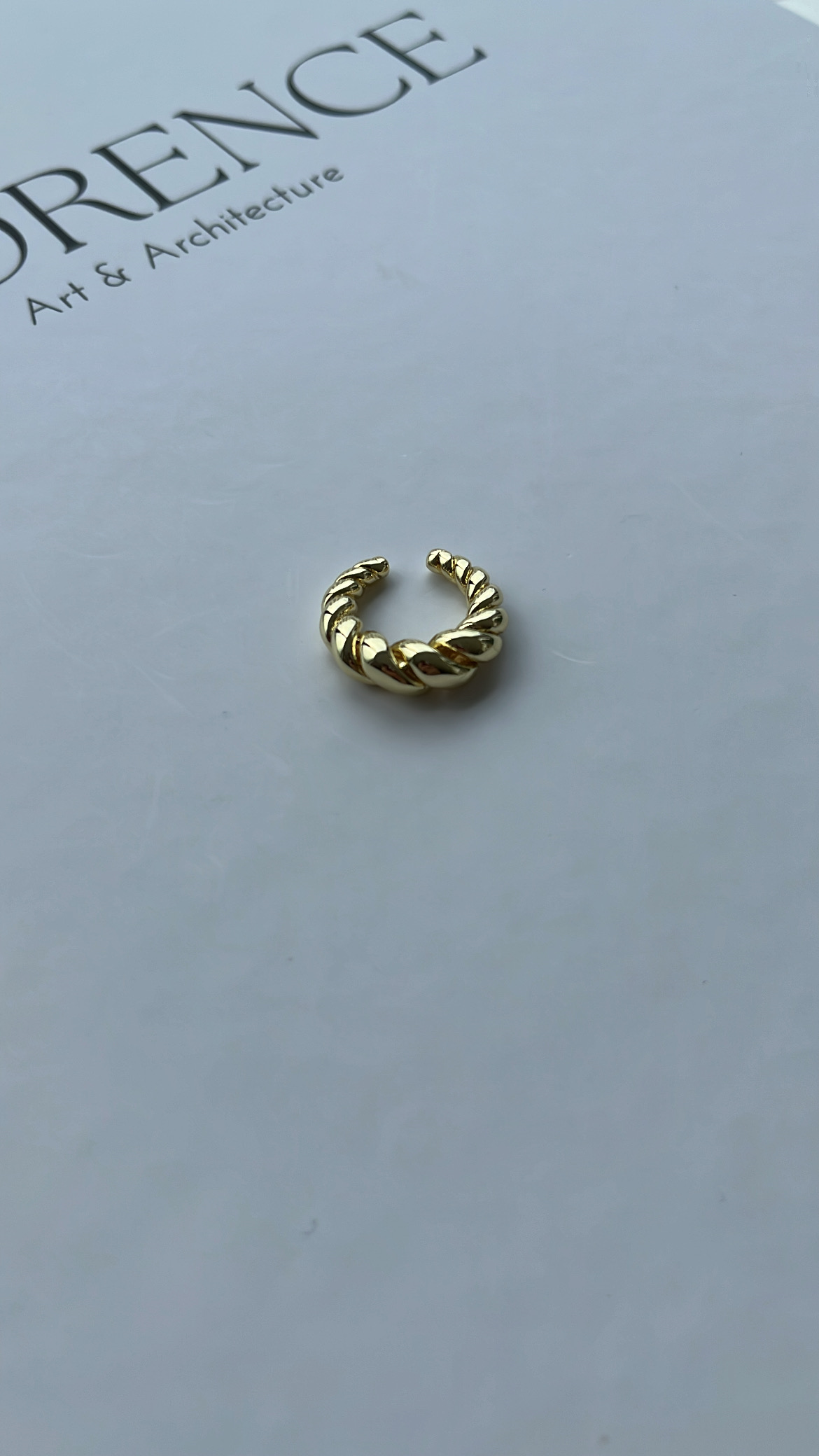 Gold Burgulu Sıkıştırılabilir Kıkırdak Küpe