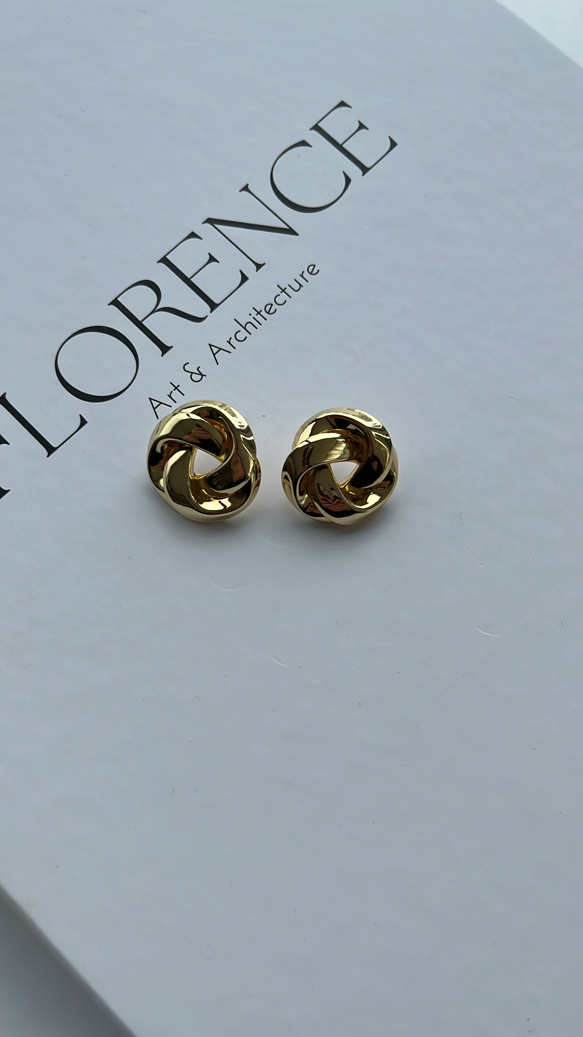 Gold Büyük Gül Model Küpe