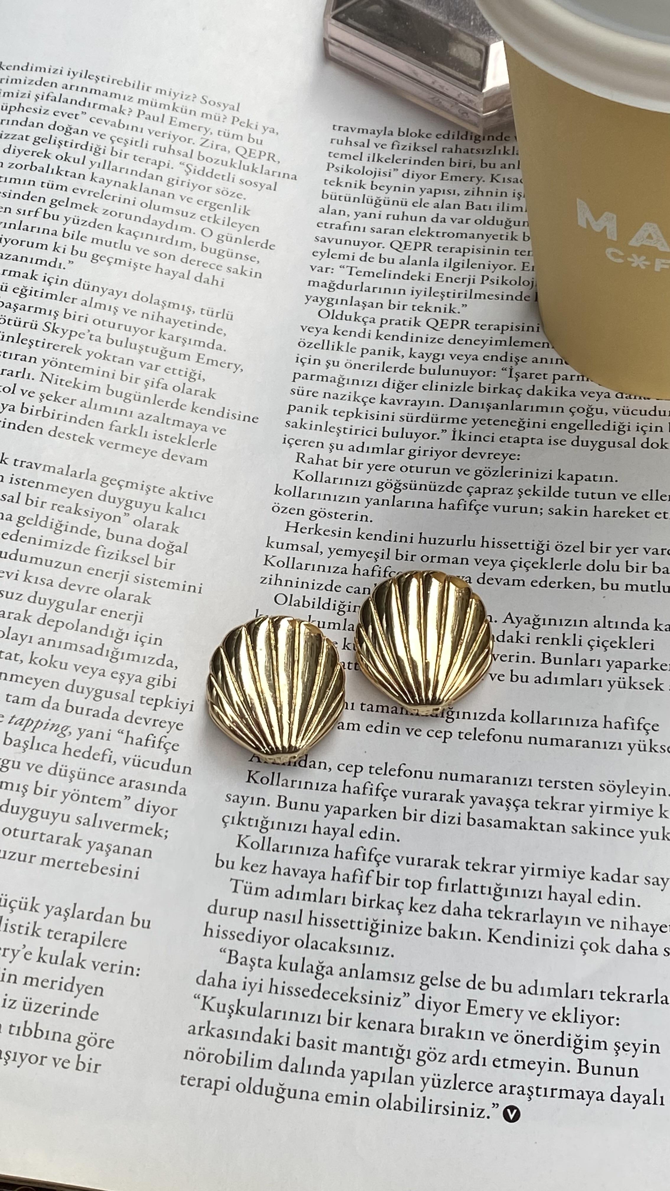 Gold Çift Taraflı İstiridiye Küpe