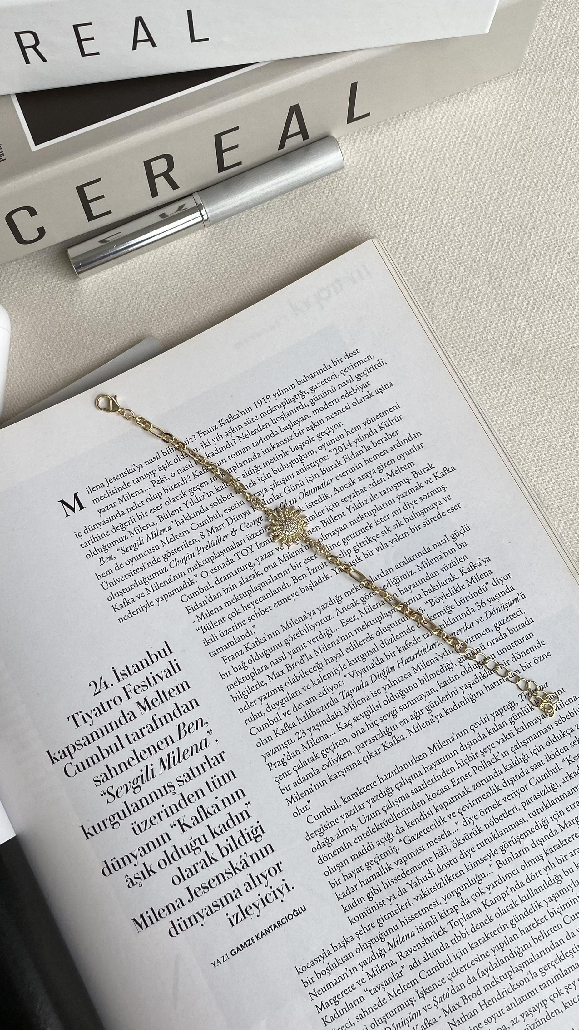 Gold Güneş Figürlü Taşlı Bileklik