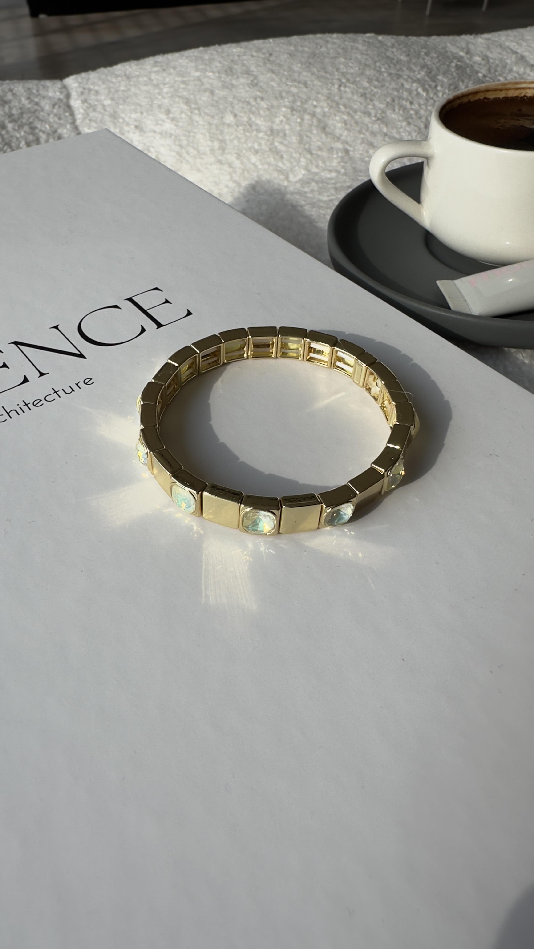 Gold Lastikli Taşlı Bileklik